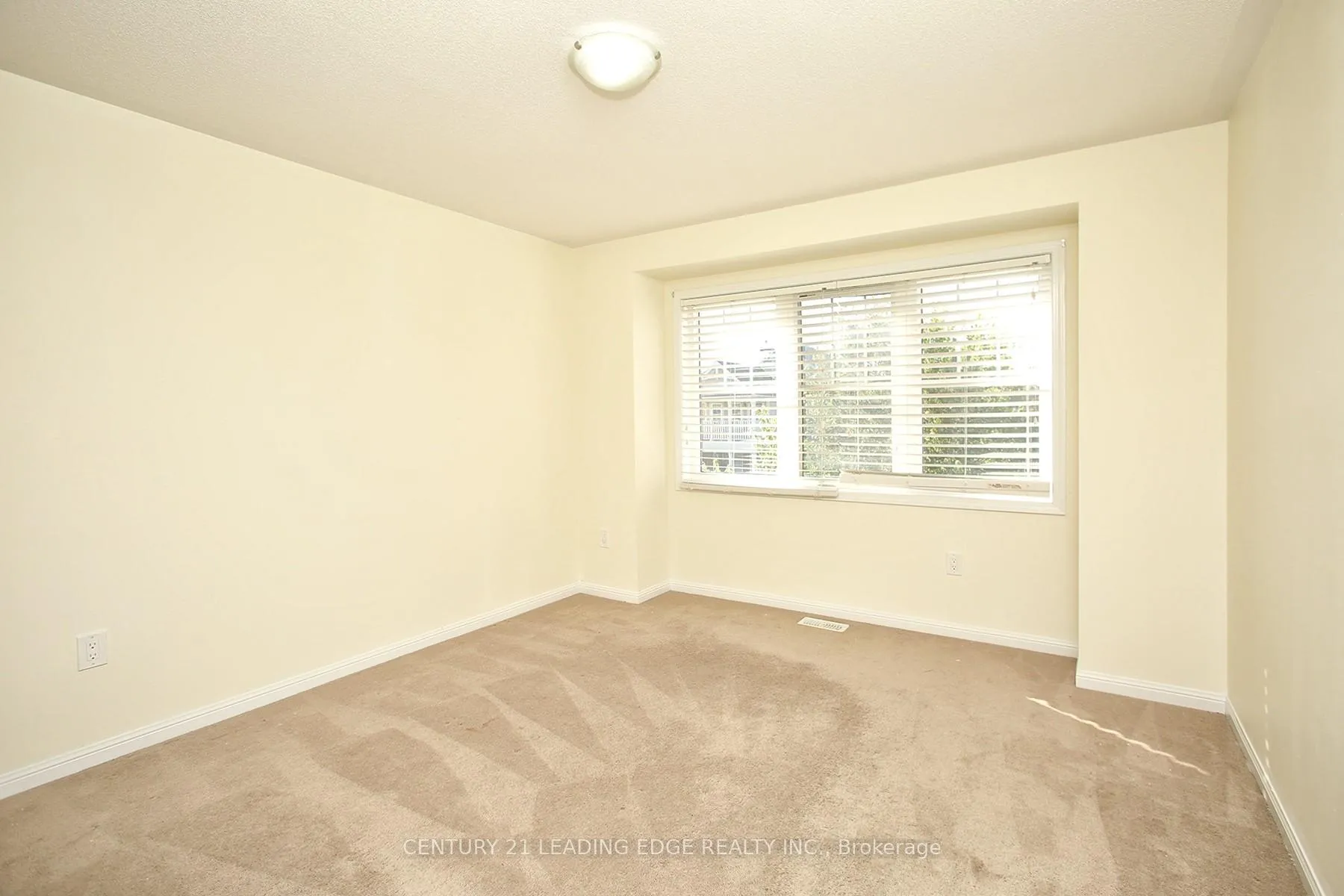 Photo 7 of 1810 Parkhurst Crescent, Pickering, Duffin Heights — HOMEH