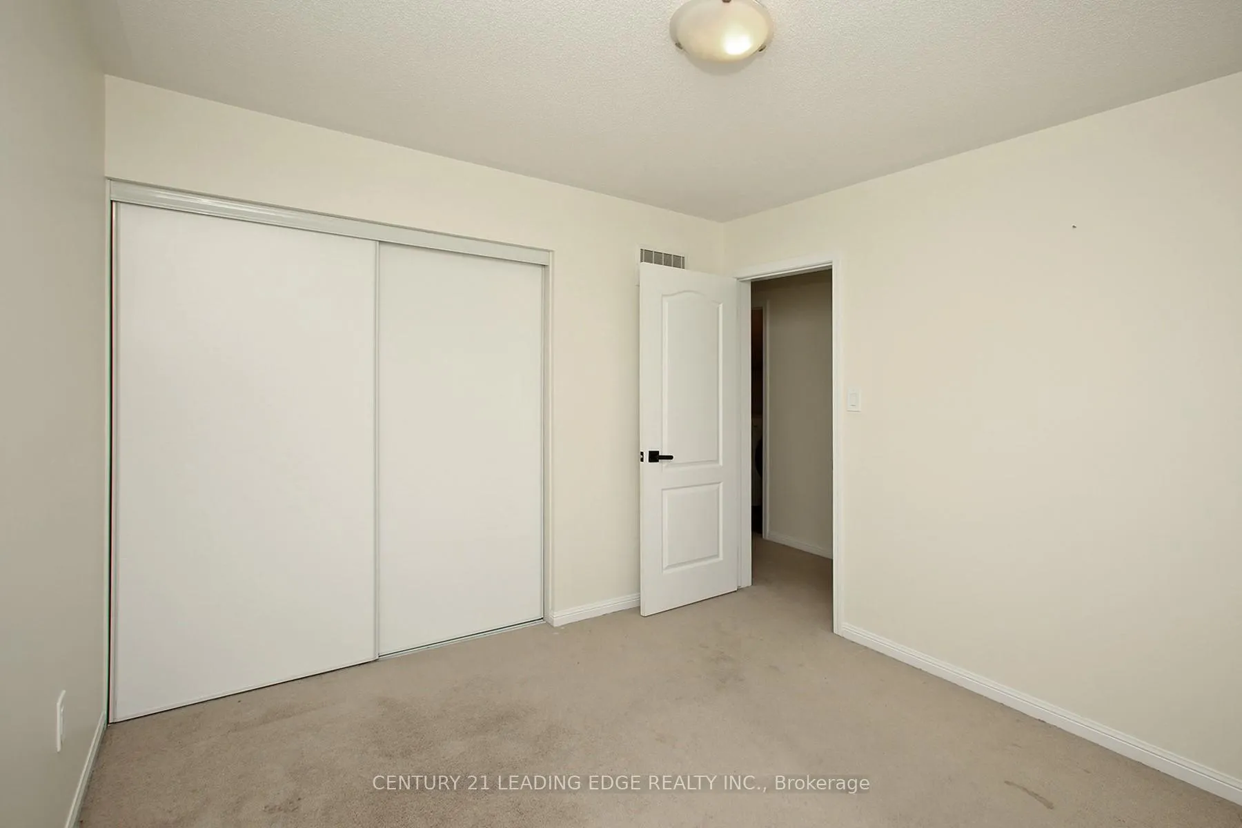 Photo 11 of 1810 Parkhurst Crescent, Pickering, Duffin Heights — HOMEH