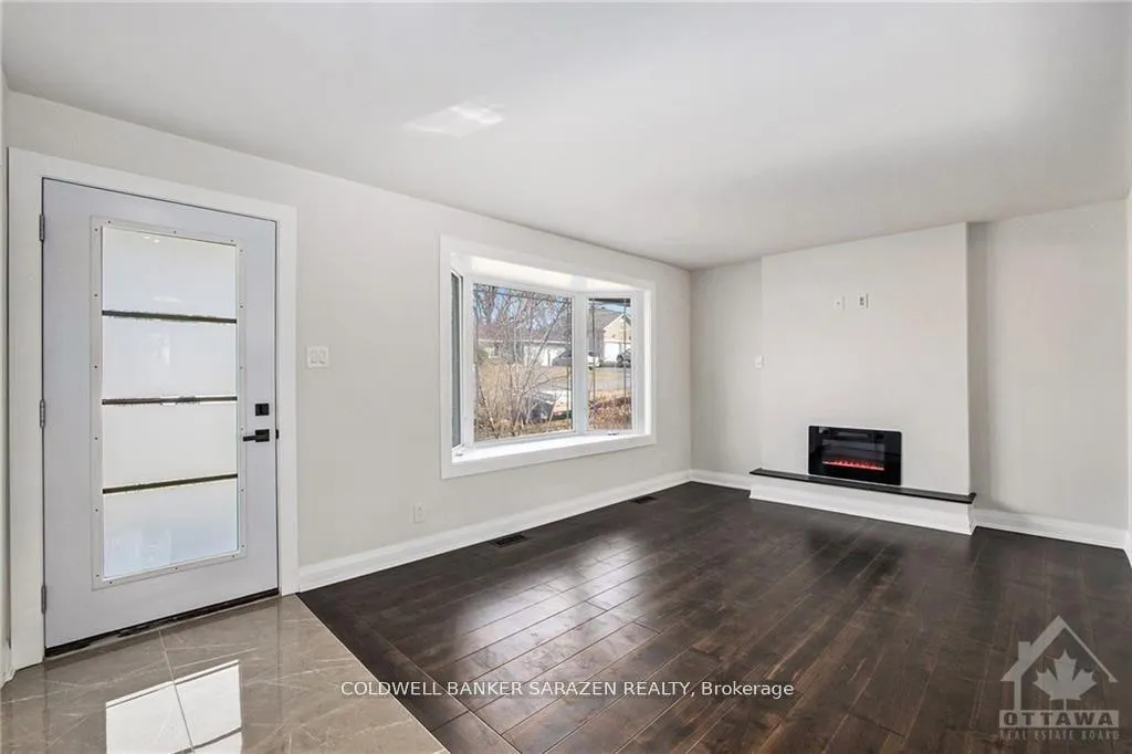 Photo 3 of 16 Turtleback Way, Ottawa, Stittsville (South) — HOMEH