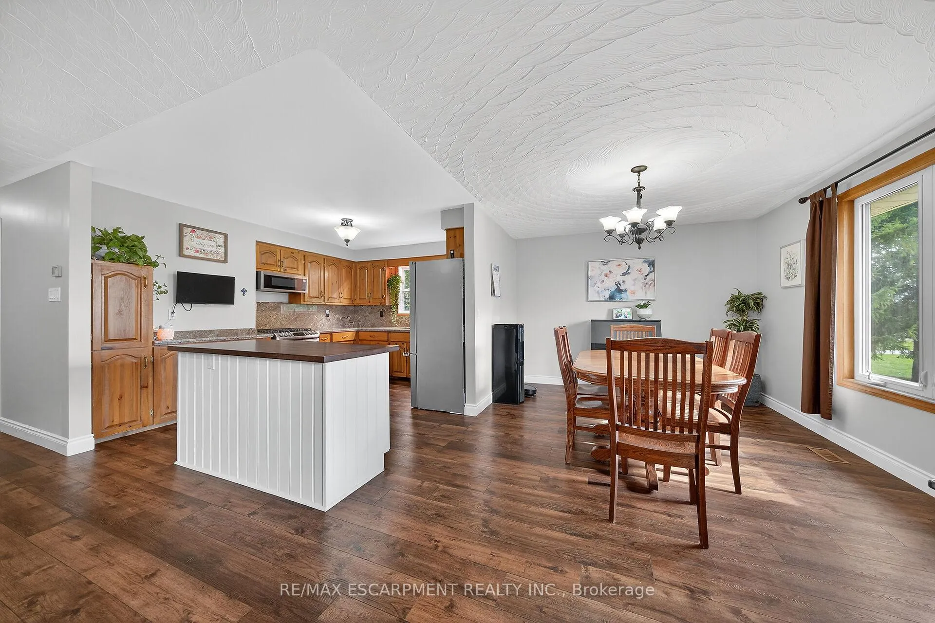 Photo 11 of 1489 Norfolk County Rd 19 E, Norfolk, Wilsonville — HOMEH