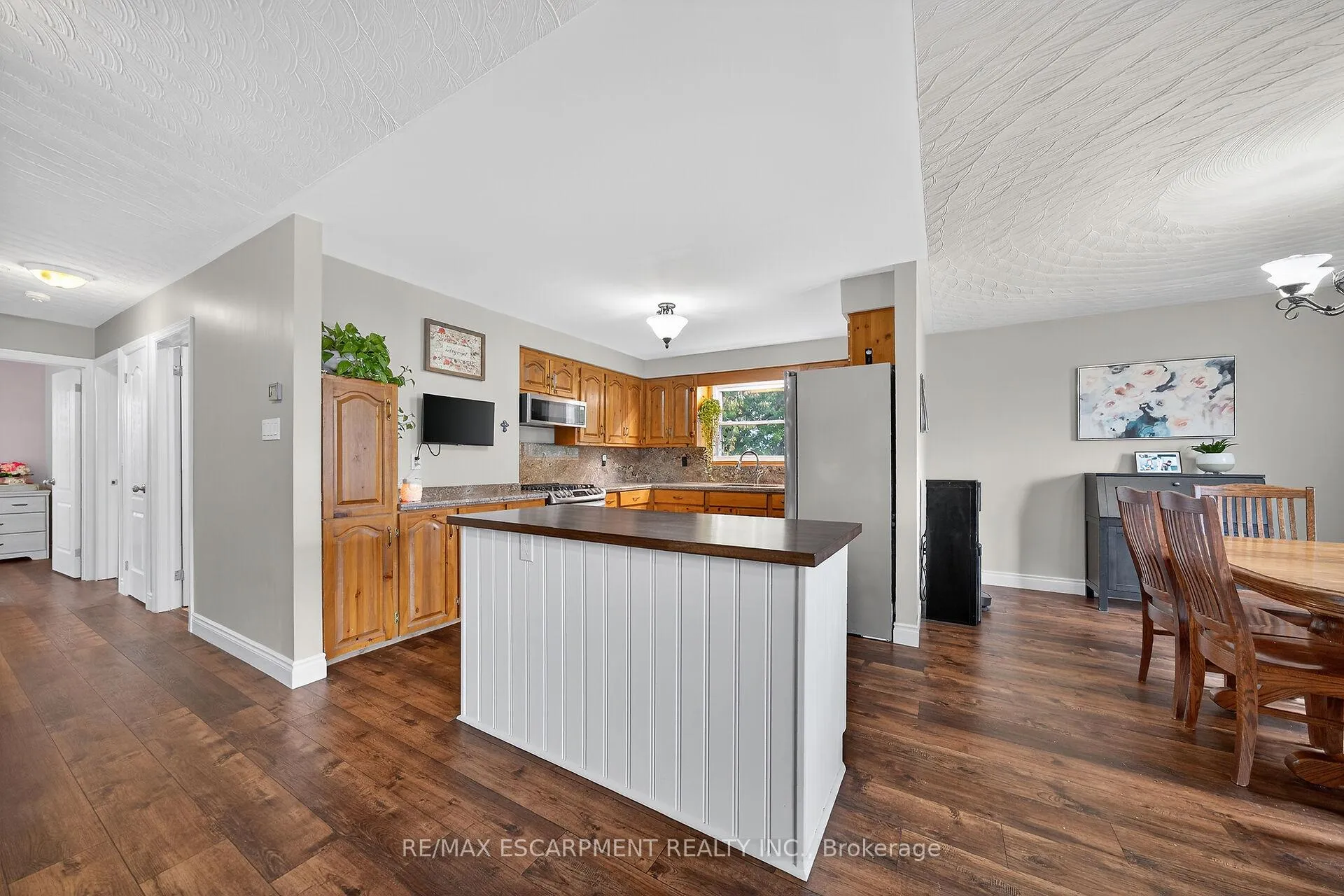 Photo 13 of 1489 Norfolk County Rd 19 E, Norfolk, Wilsonville — HOMEH