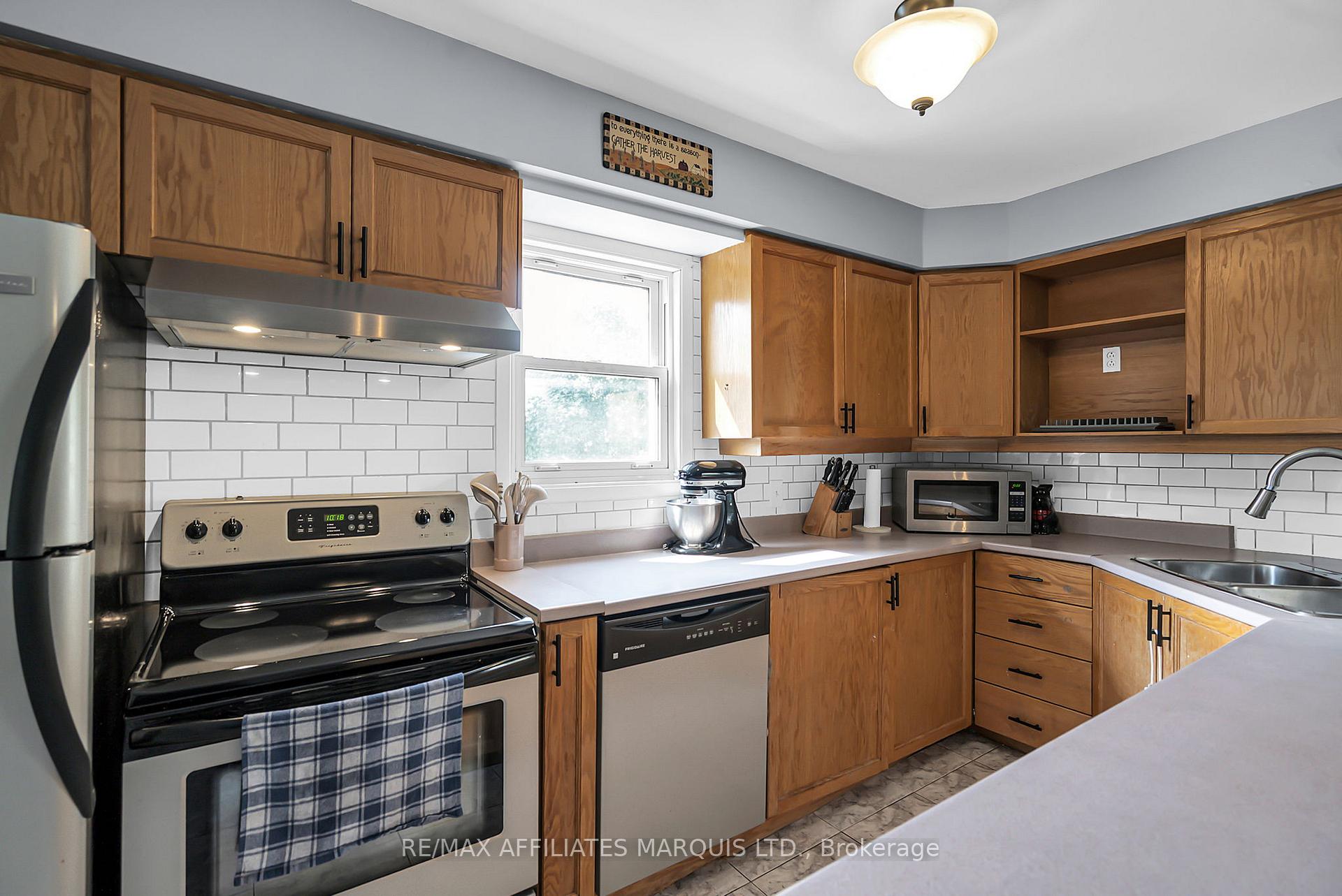 Photo 16 of 734 Marlborough Street, Cornwall — HOMEH