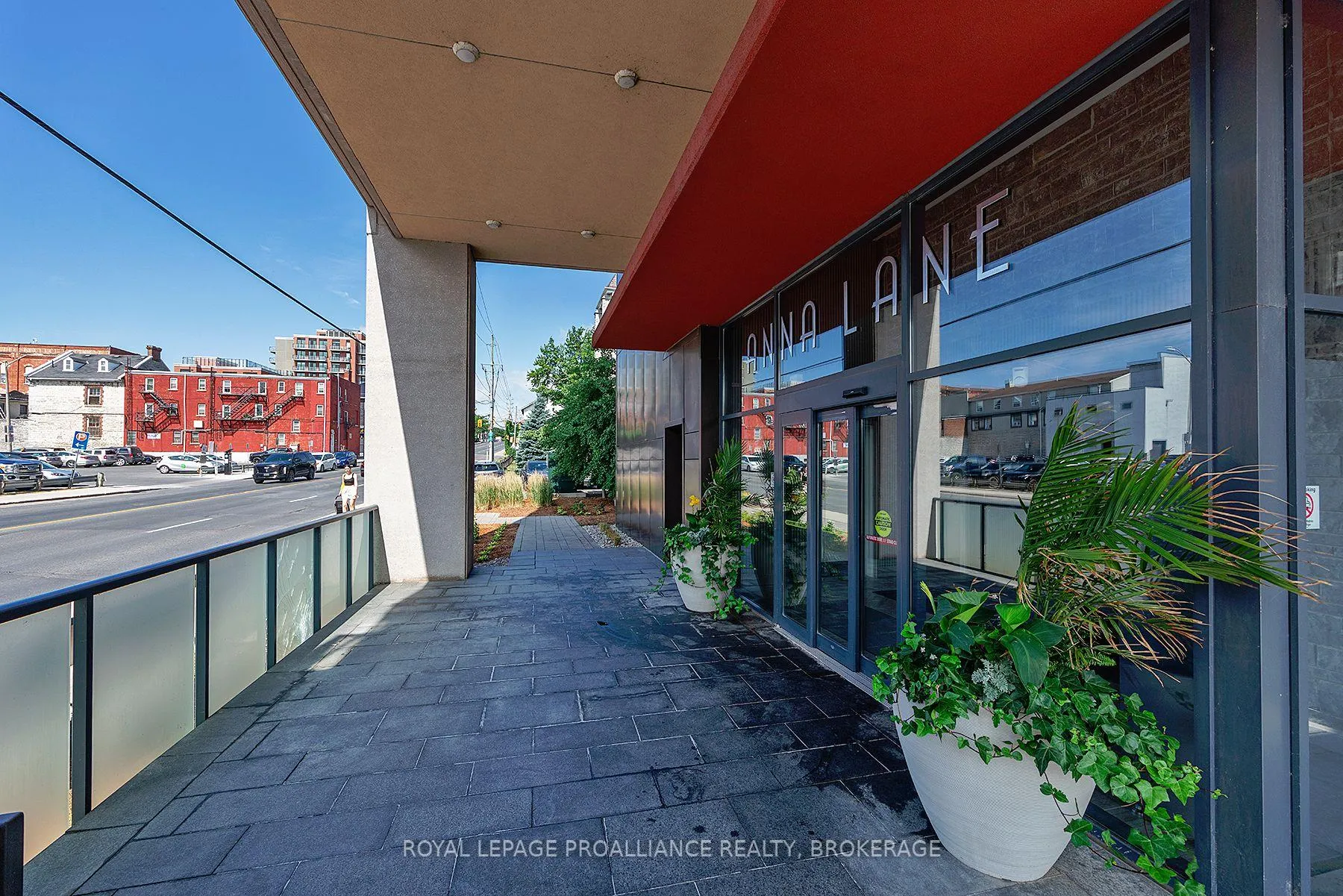 Photo 2 of Unit 709, 121 Queen Street, Kingston, East of Sir John A. Blvd — HOMEH