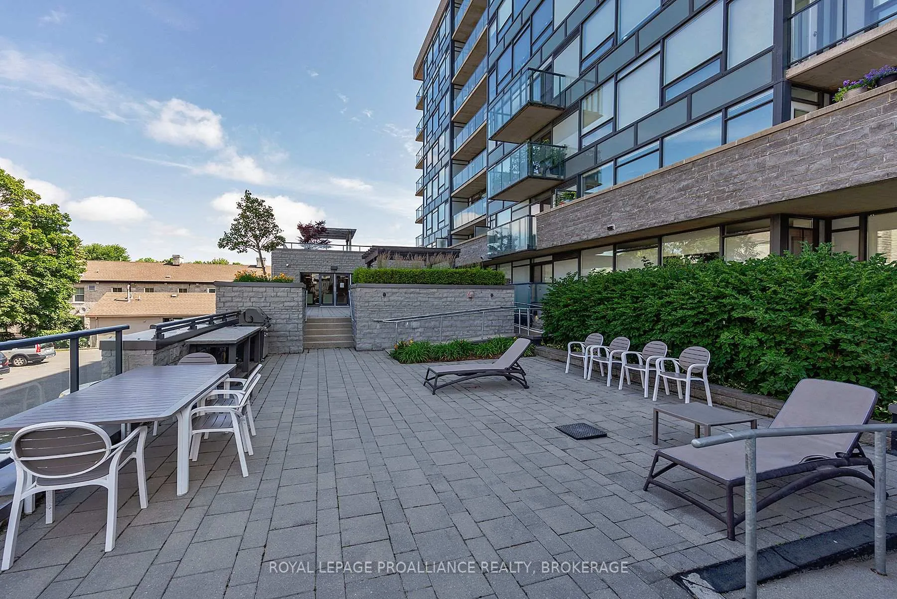 Photo 26 of Unit 709, 121 Queen Street, Kingston, East of Sir John A. Blvd — HOMEH