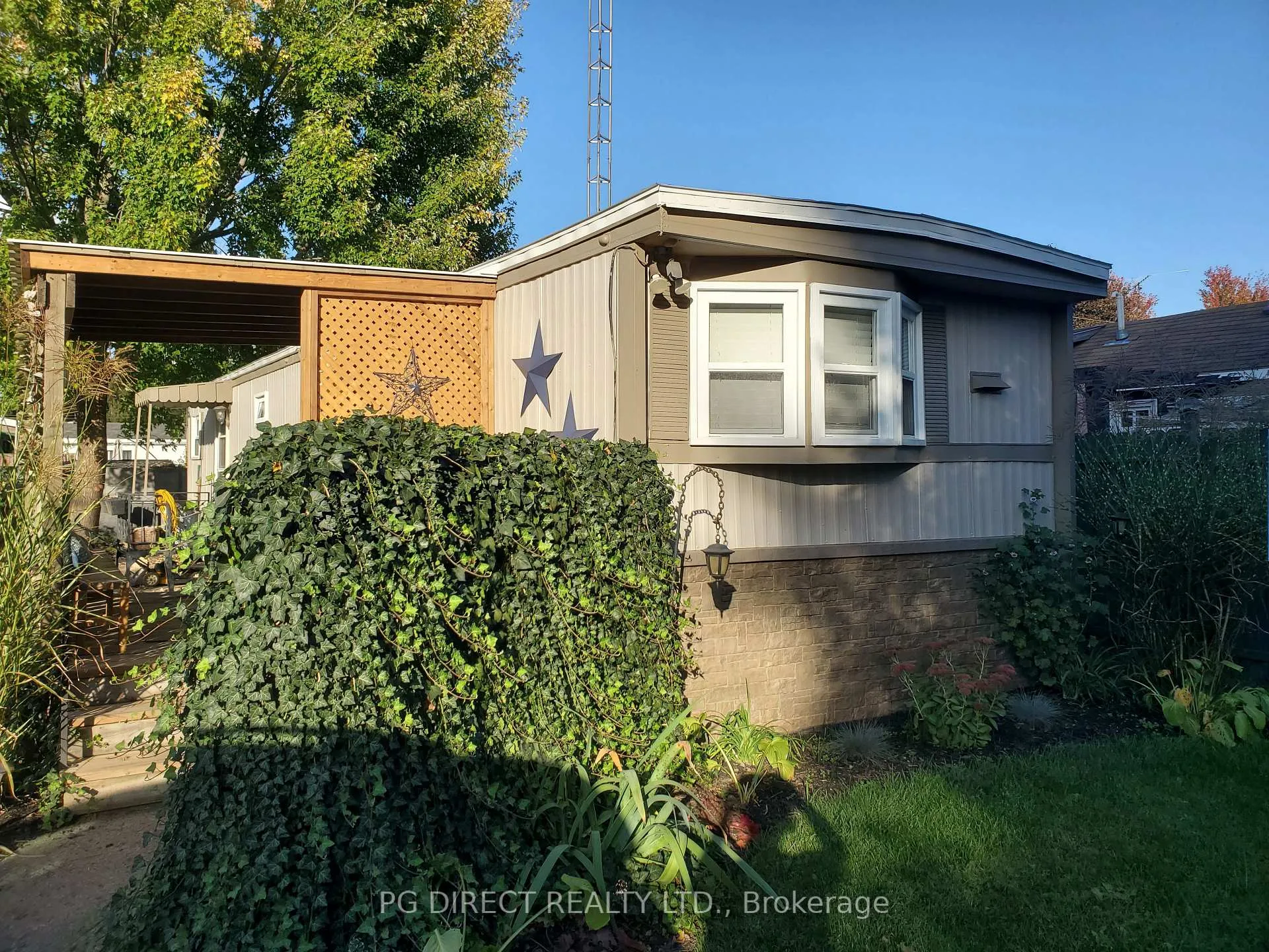 Front of Unit 5, 9480 Longwoods Road