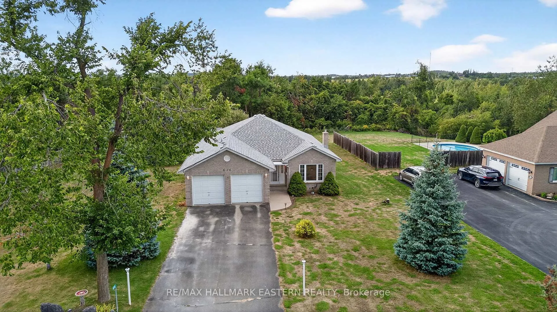 Photo 2 of 676 Towerhill Road, Peterborough, Northcrest Ward 5 — HOMEH