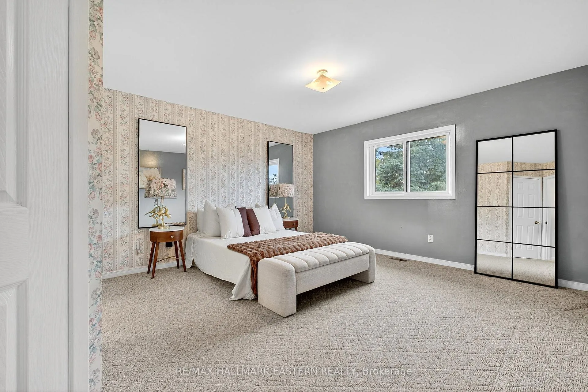 Photo 17 of 676 Towerhill Road, Peterborough, Northcrest Ward 5 — HOMEH