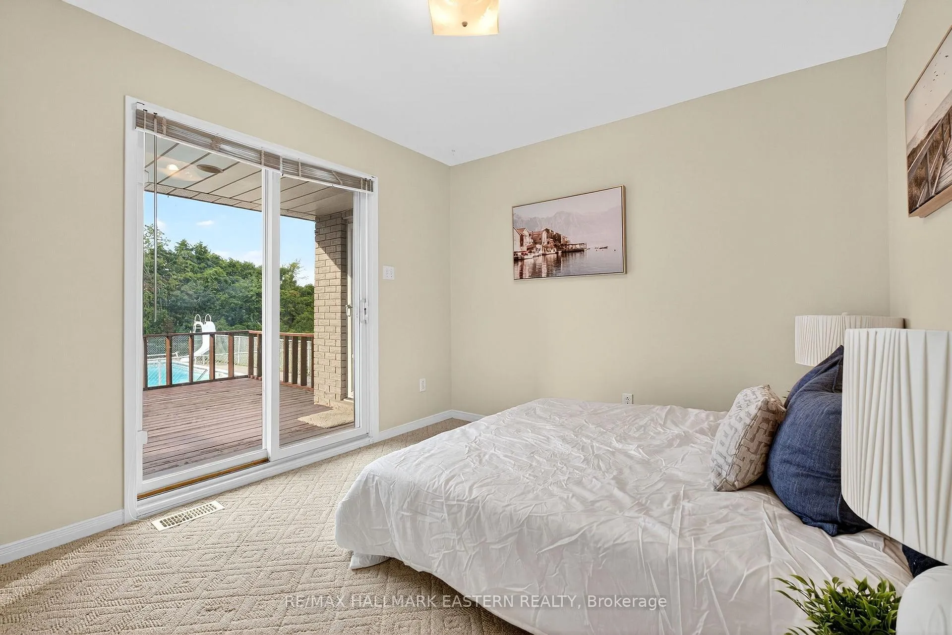 Photo 22 of 676 Towerhill Road, Peterborough, Northcrest Ward 5 — HOMEH