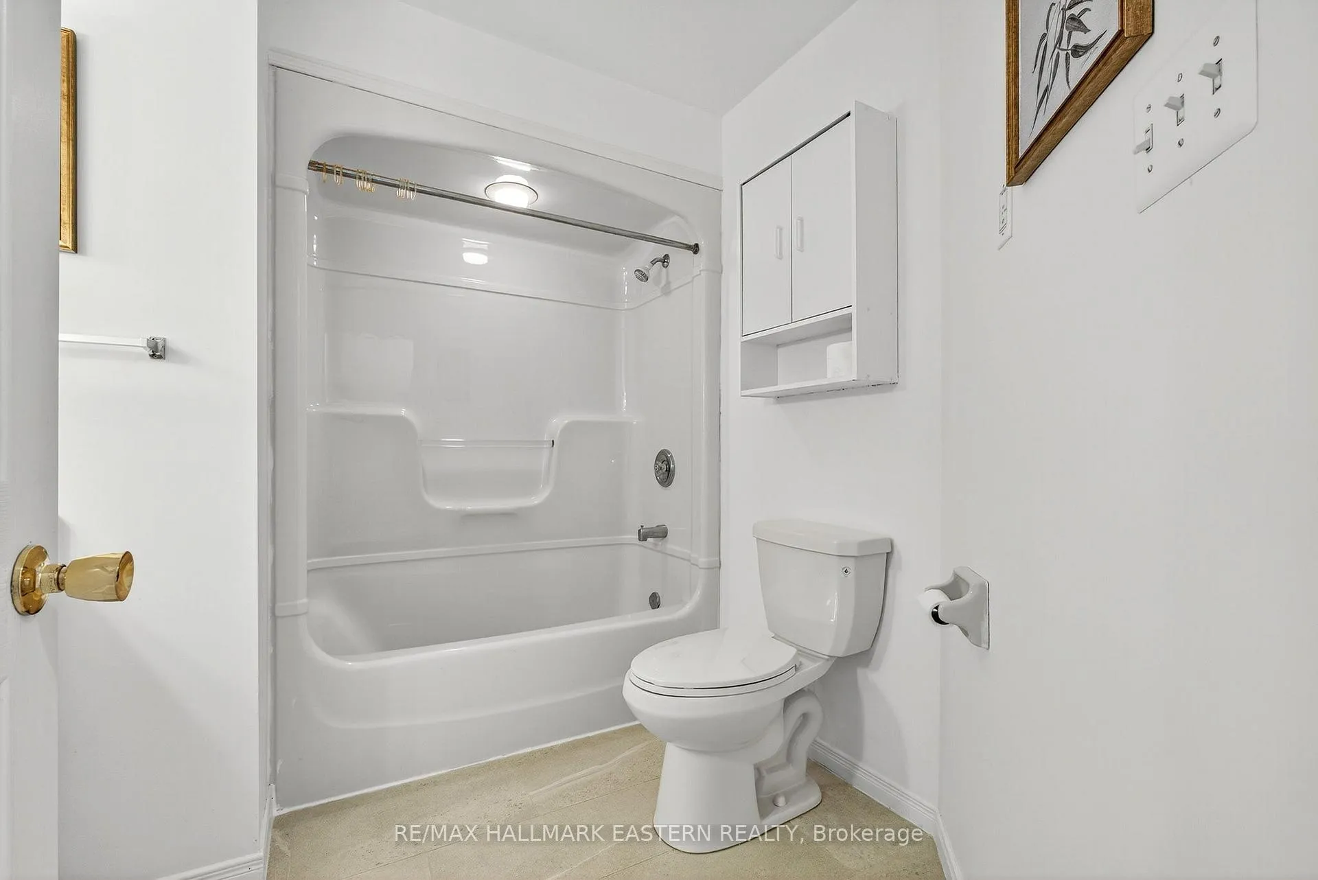 Photo 25 of 676 Towerhill Road, Peterborough, Northcrest Ward 5 — HOMEH