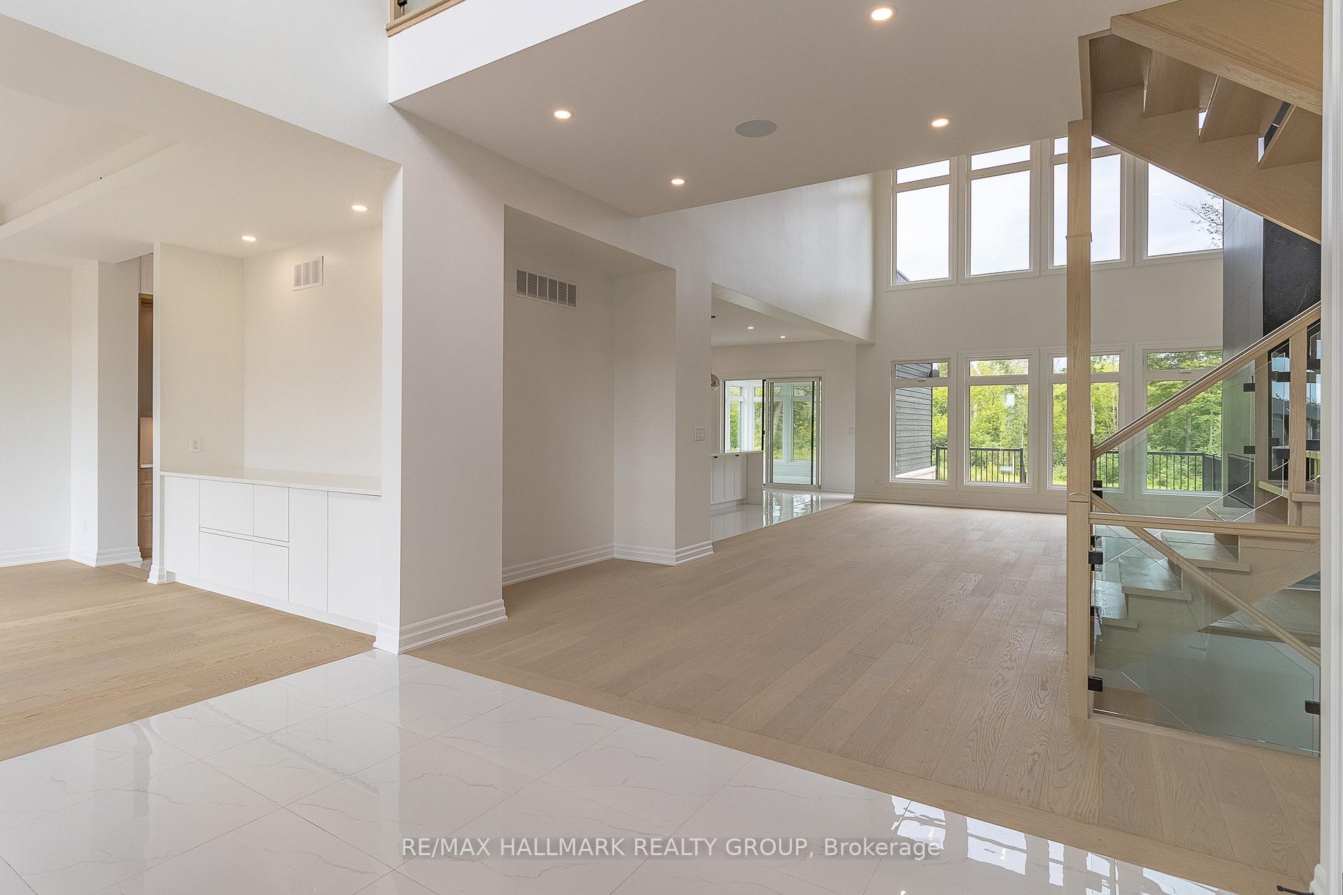 Photo 3 of 511 Shoreway Drive, Ottawa, Greely — HOMEH