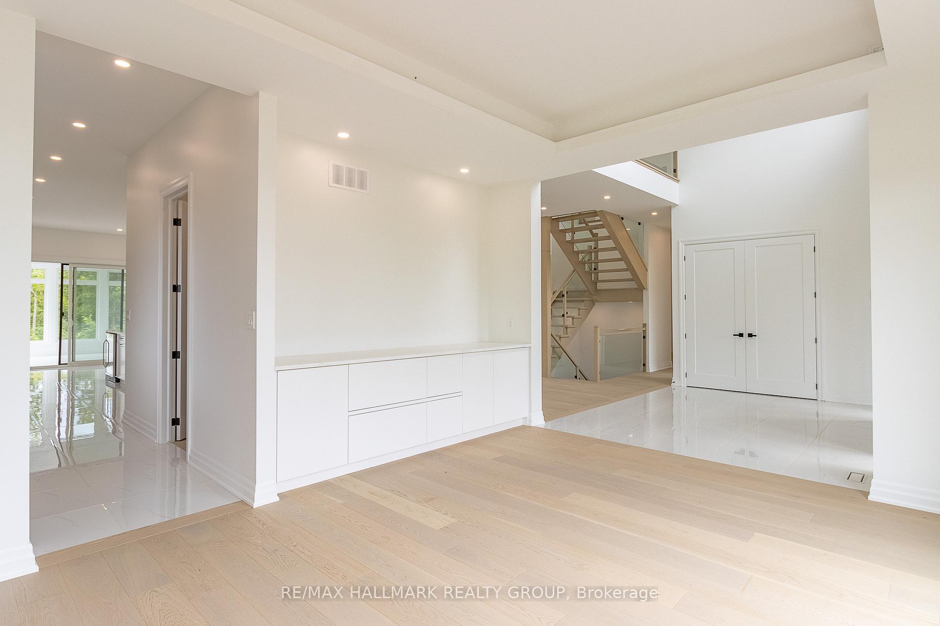 Photo 4 of 511 Shoreway Drive, Ottawa, Greely — HOMEH