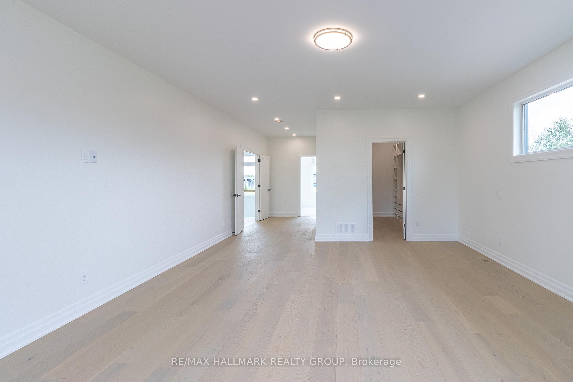 Photo 29 of 511 Shoreway Drive, Ottawa, Greely — HOMEH