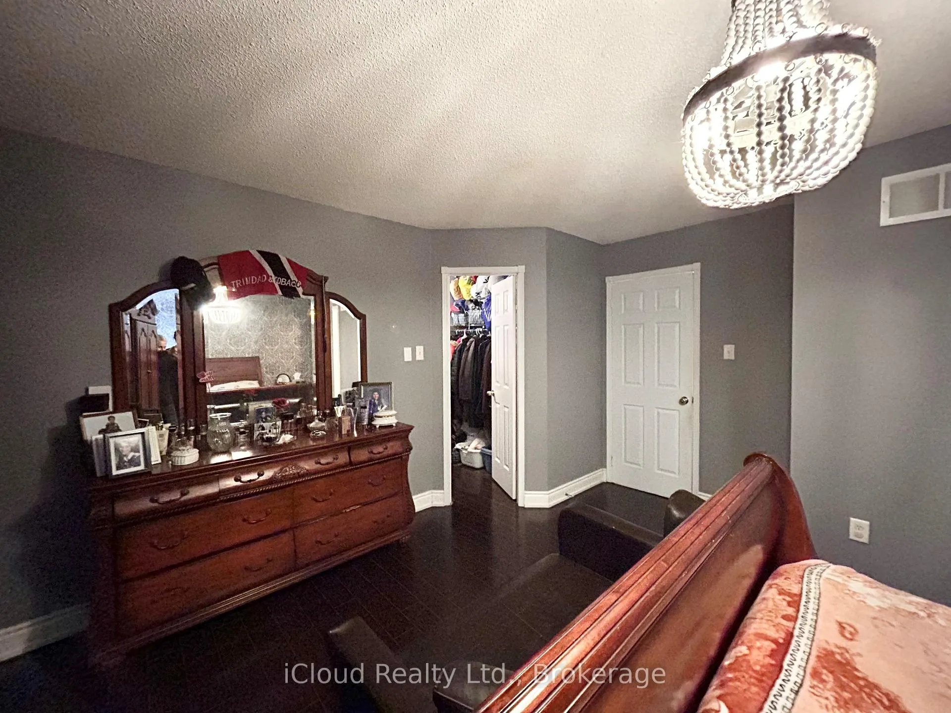 Photo 15 of 31 Porchlight Road N, Brampton, Fletcher's Creek Village — HOMEH