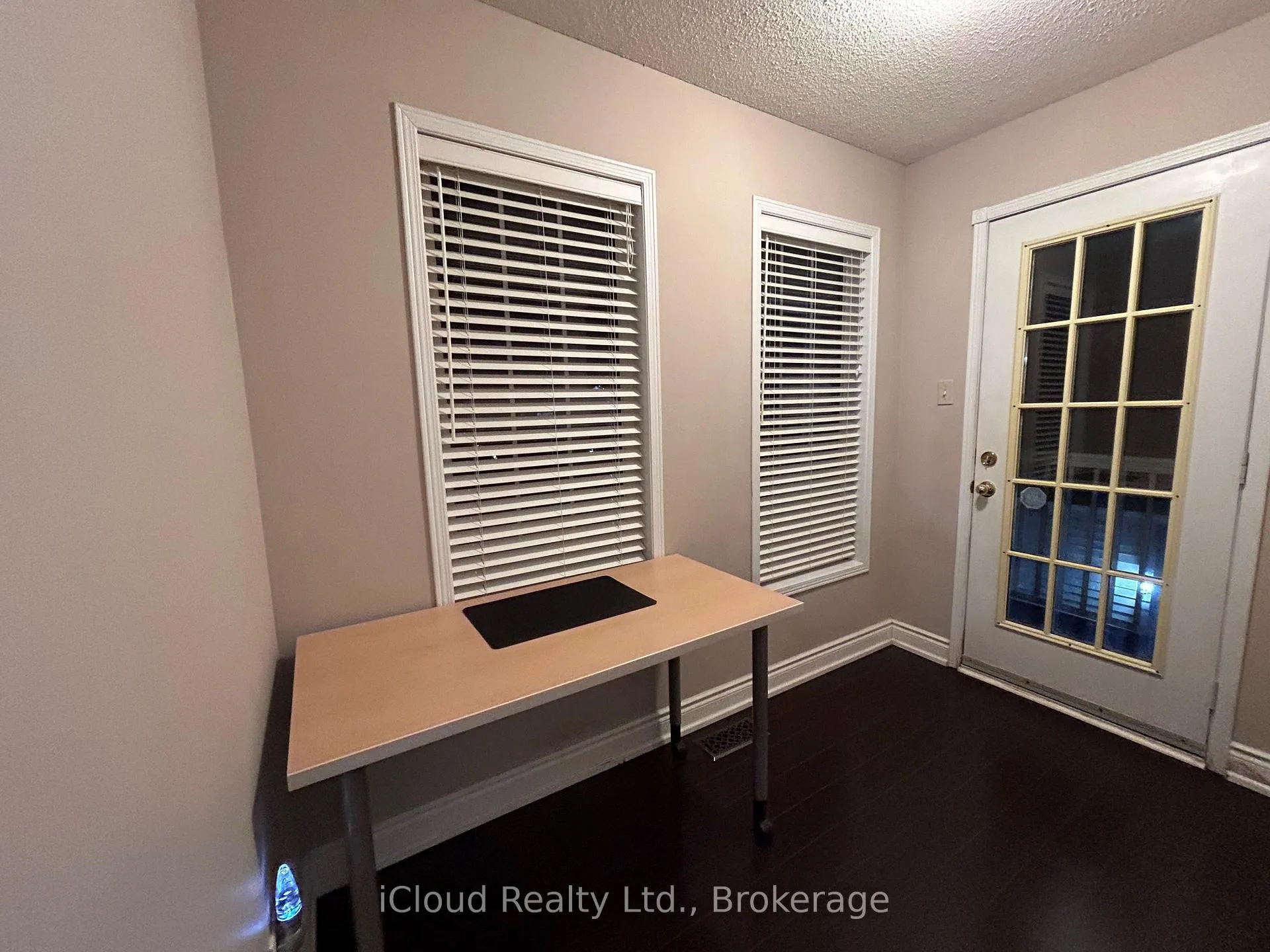 Photo 17 of 31 Porchlight Road N, Brampton, Fletcher's Creek Village — HOMEH
