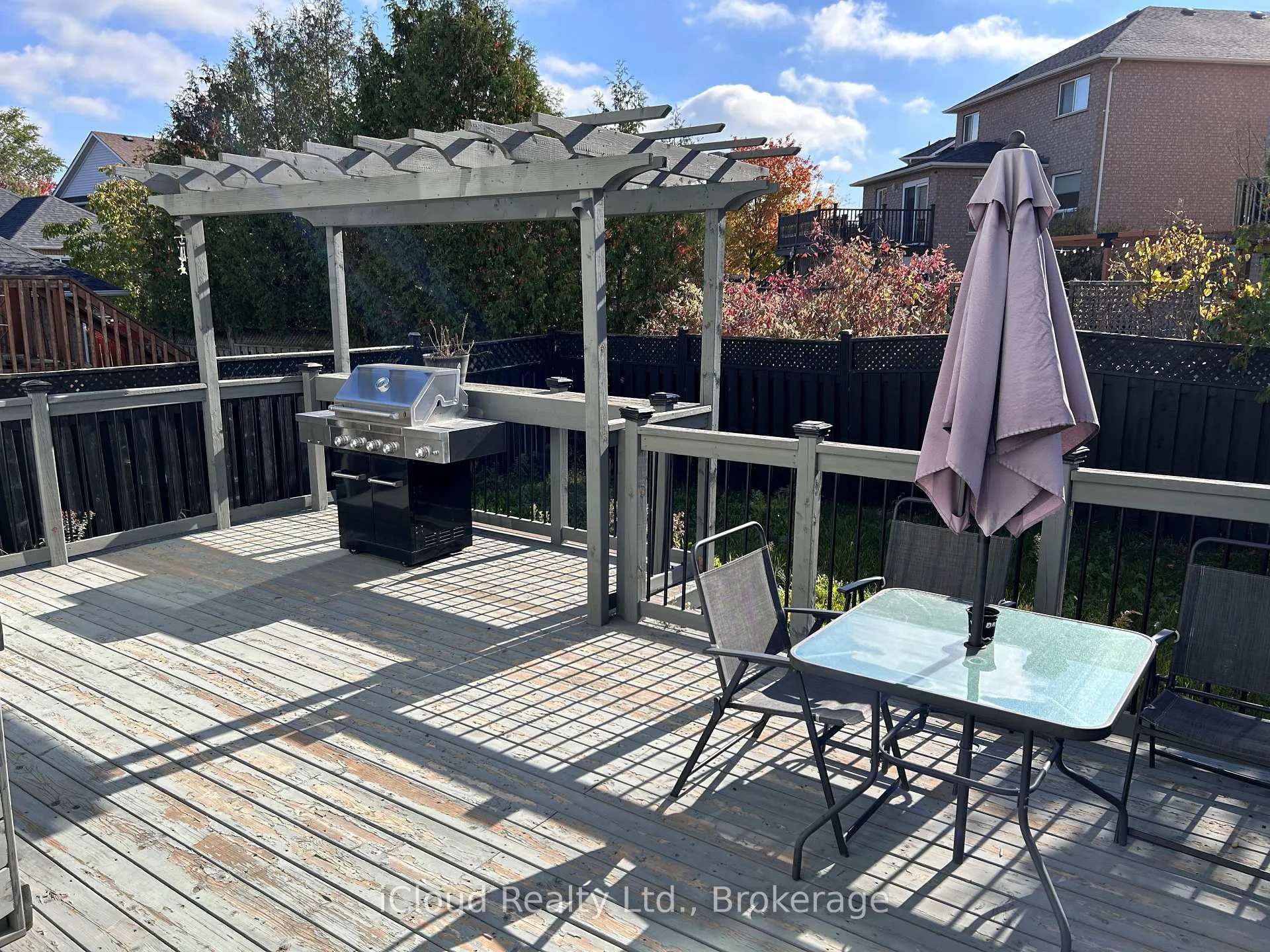 Photo 21 of 31 Porchlight Road N, Brampton, Fletcher's Creek Village — HOMEH