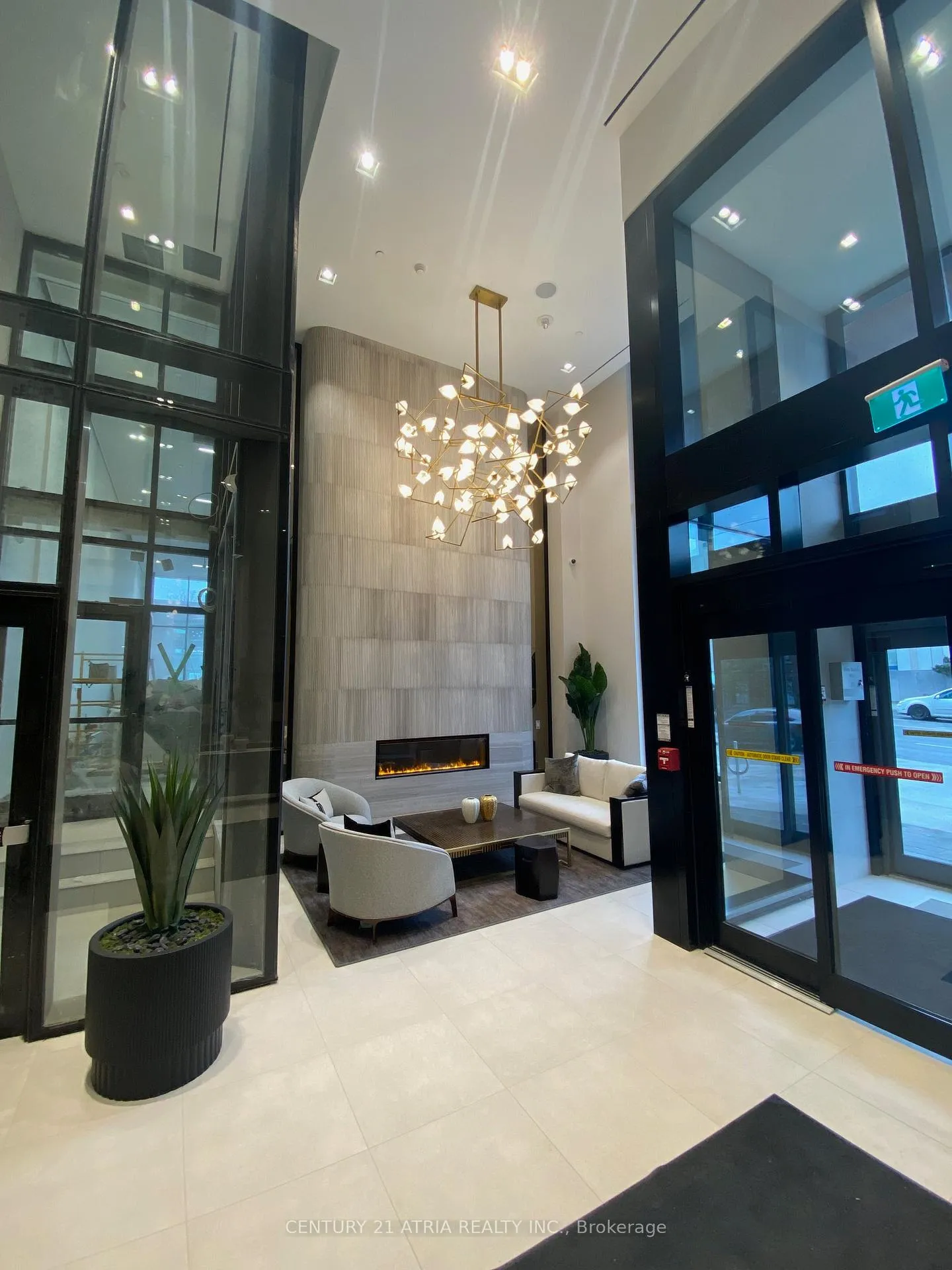 Photo 9 of Unit 829, 2020 Bathurst Street, Toronto, Humewood-Cedarvale — HOMEH