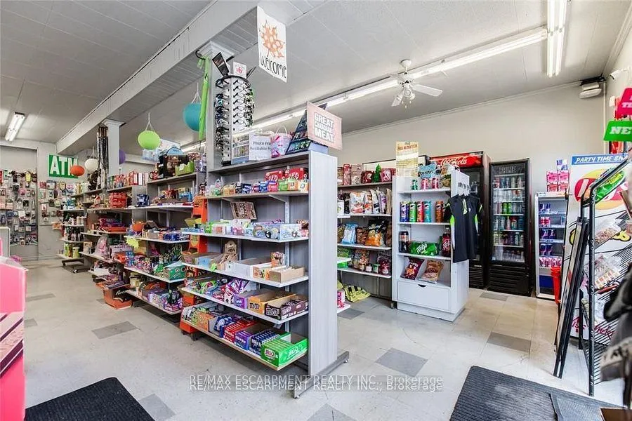 Photo 5 of 2340 King Street E, Hamilton, Bartonville — HOMEH