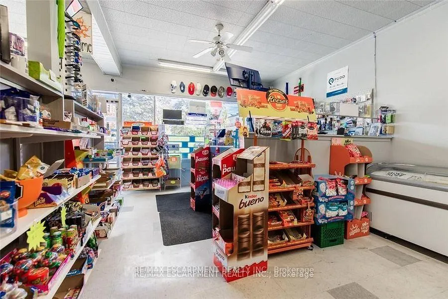 Photo 8 of 2340 King Street E, Hamilton, Bartonville — HOMEH