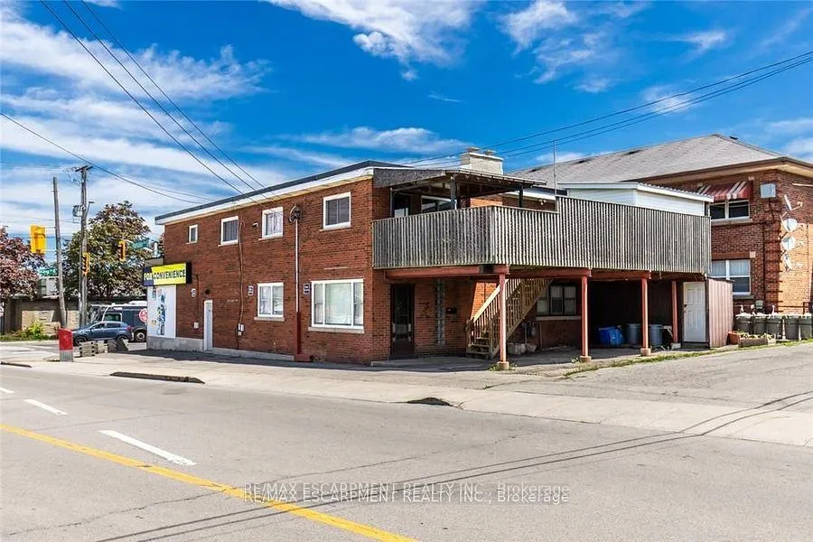 Photo 25 of 2340 King Street E, Hamilton, Bartonville — HOMEH