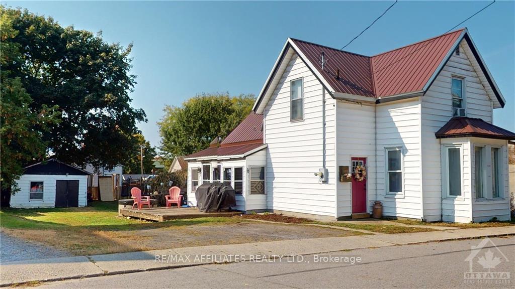 Photo 1 of 130 Henry Street, Edwardsburgh/Cardinal, Town of Cardinal — HOMEH