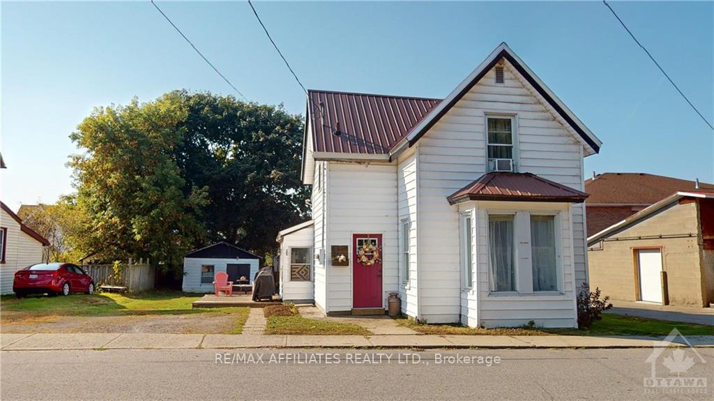 Photo 2 of 130 Henry Street, Edwardsburgh/Cardinal, Town of Cardinal — HOMEH