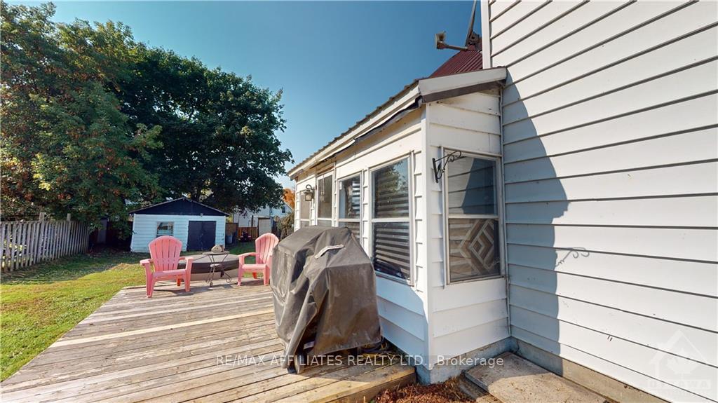 Photo 4 of 130 Henry Street, Edwardsburgh/Cardinal, Town of Cardinal — HOMEH