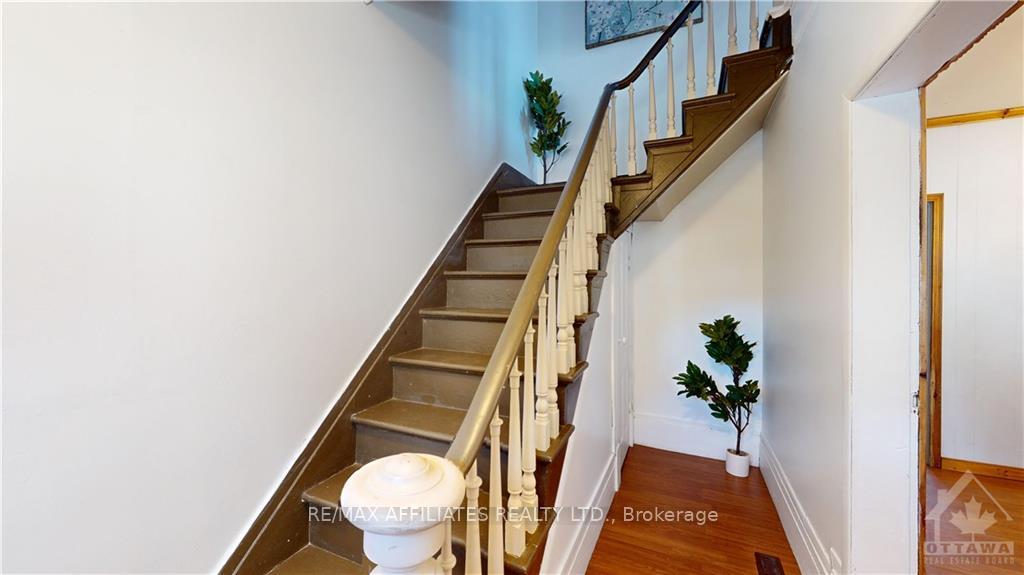 Photo 12 of 130 Henry Street, Edwardsburgh/Cardinal, Town of Cardinal — HOMEH