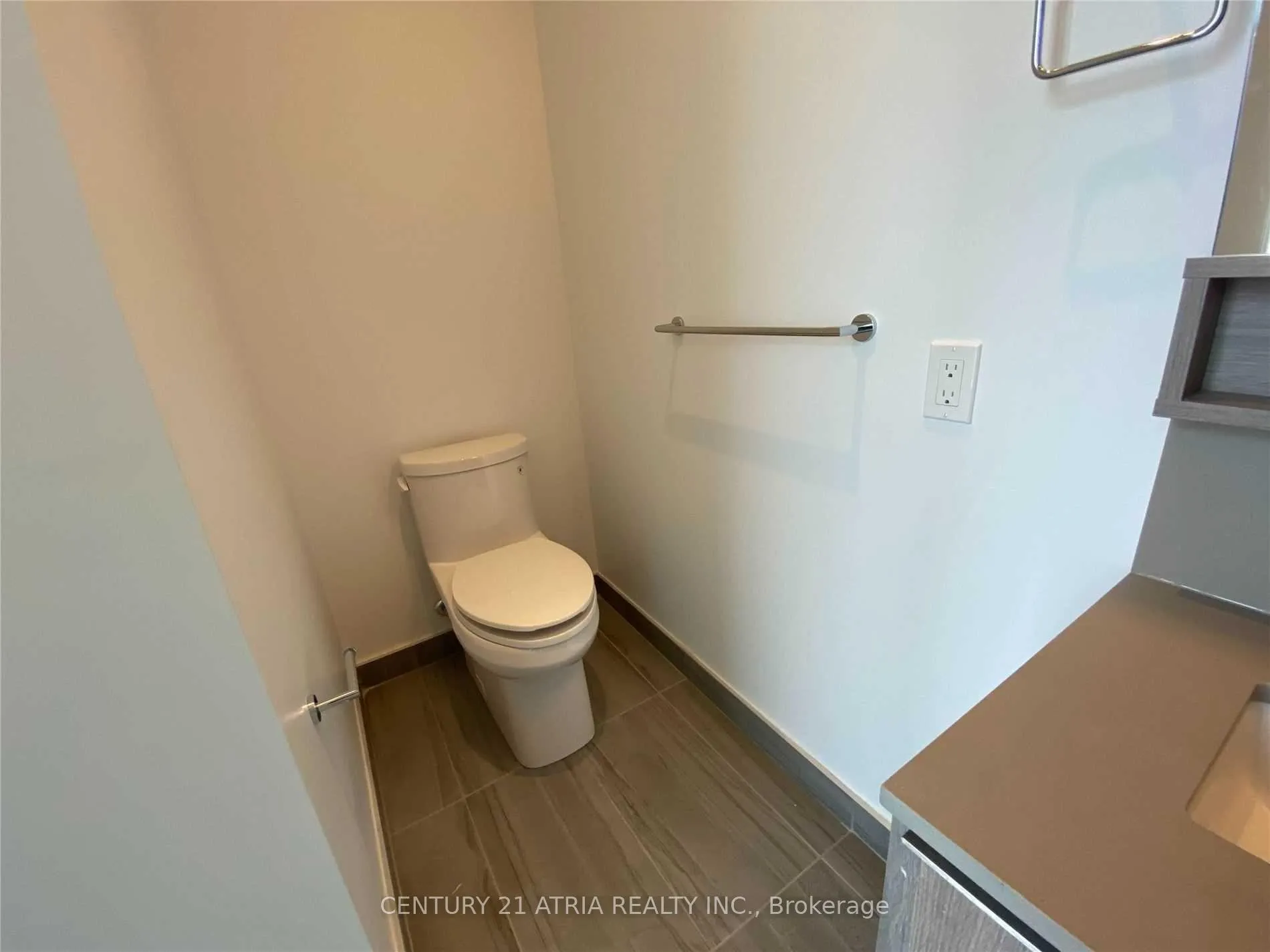 Photo 10 of Unit PH07, 950 Portage Parkway, Vaughan, Vaughan Corporate Centre — HOMEH