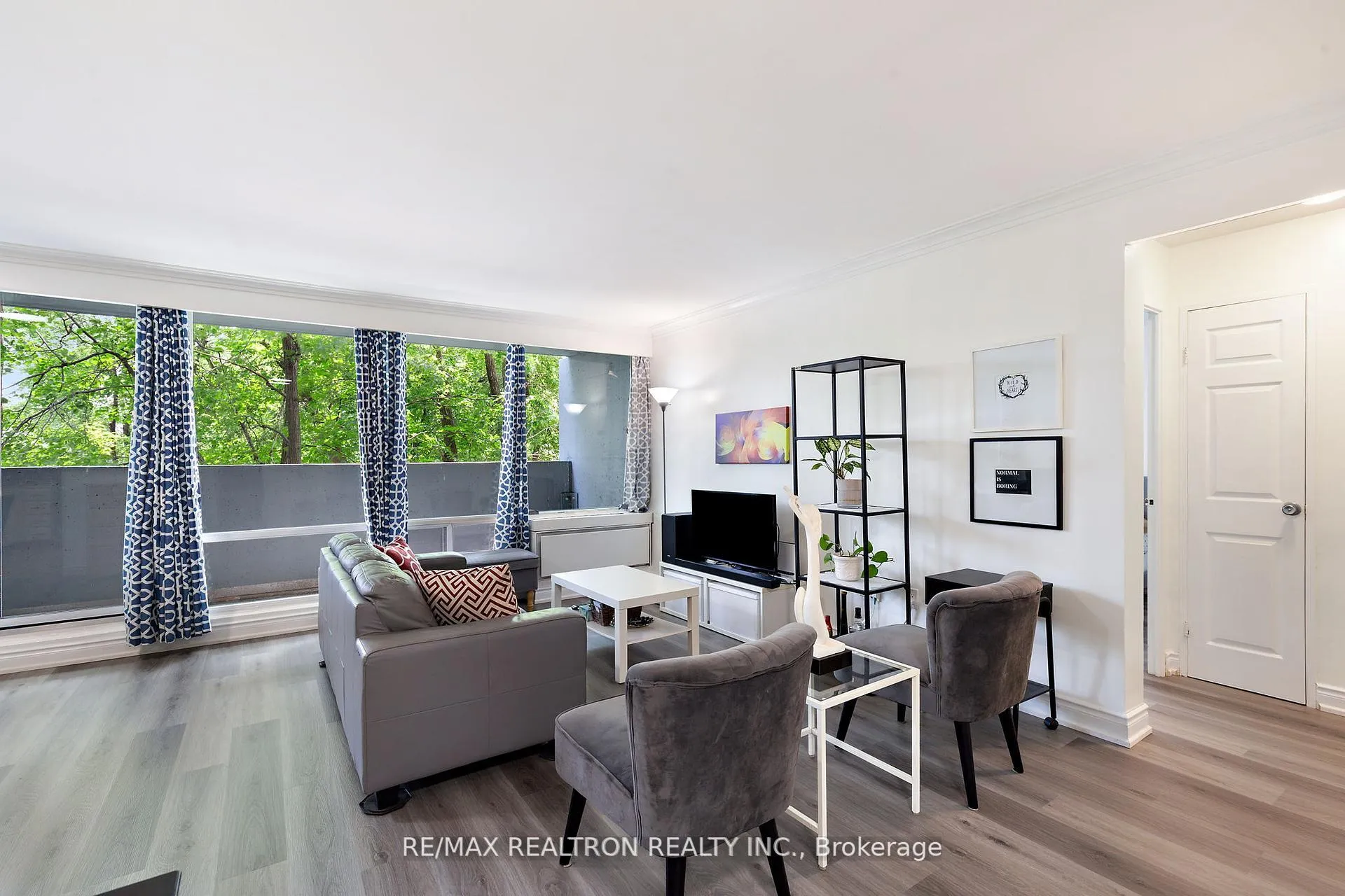 Photo 7 of Unit #205, 3555 Bathurst Street, Toronto, Bedford Park-Nortown — HOMEH