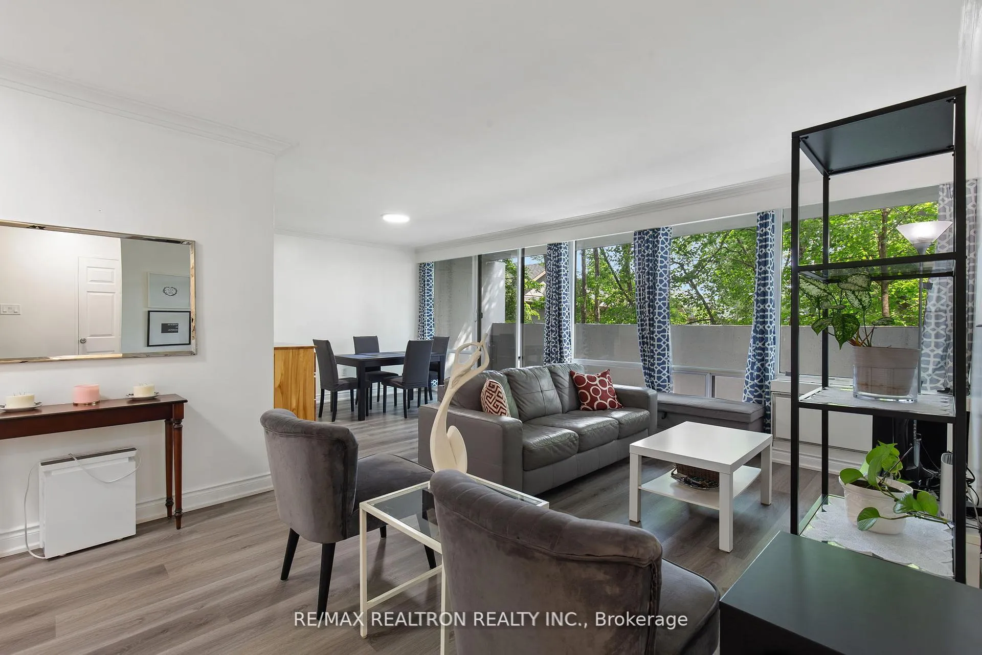 Photo 9 of Unit #205, 3555 Bathurst Street, Toronto, Bedford Park-Nortown — HOMEH