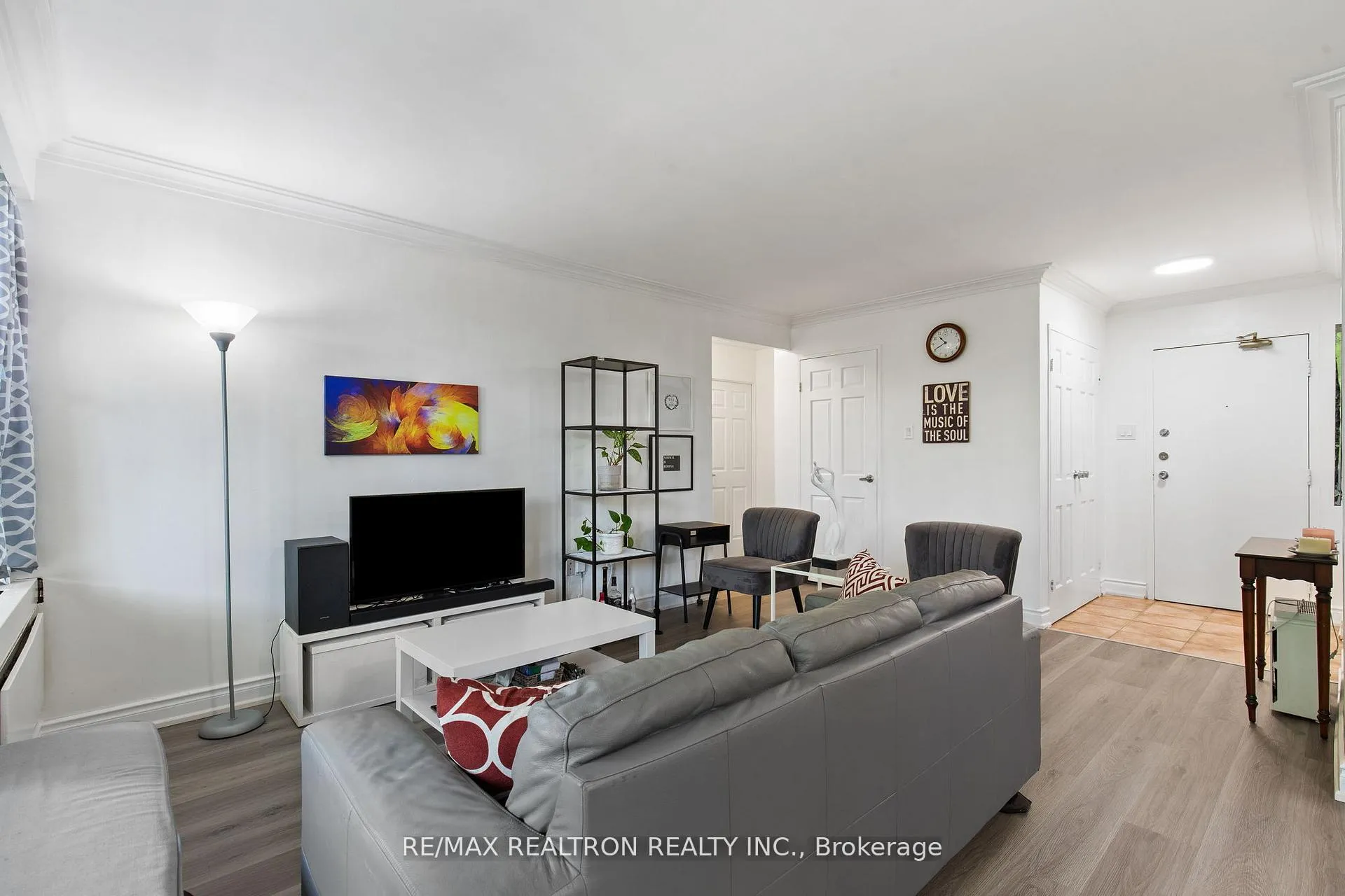 Photo 11 of Unit #205, 3555 Bathurst Street, Toronto, Bedford Park-Nortown — HOMEH