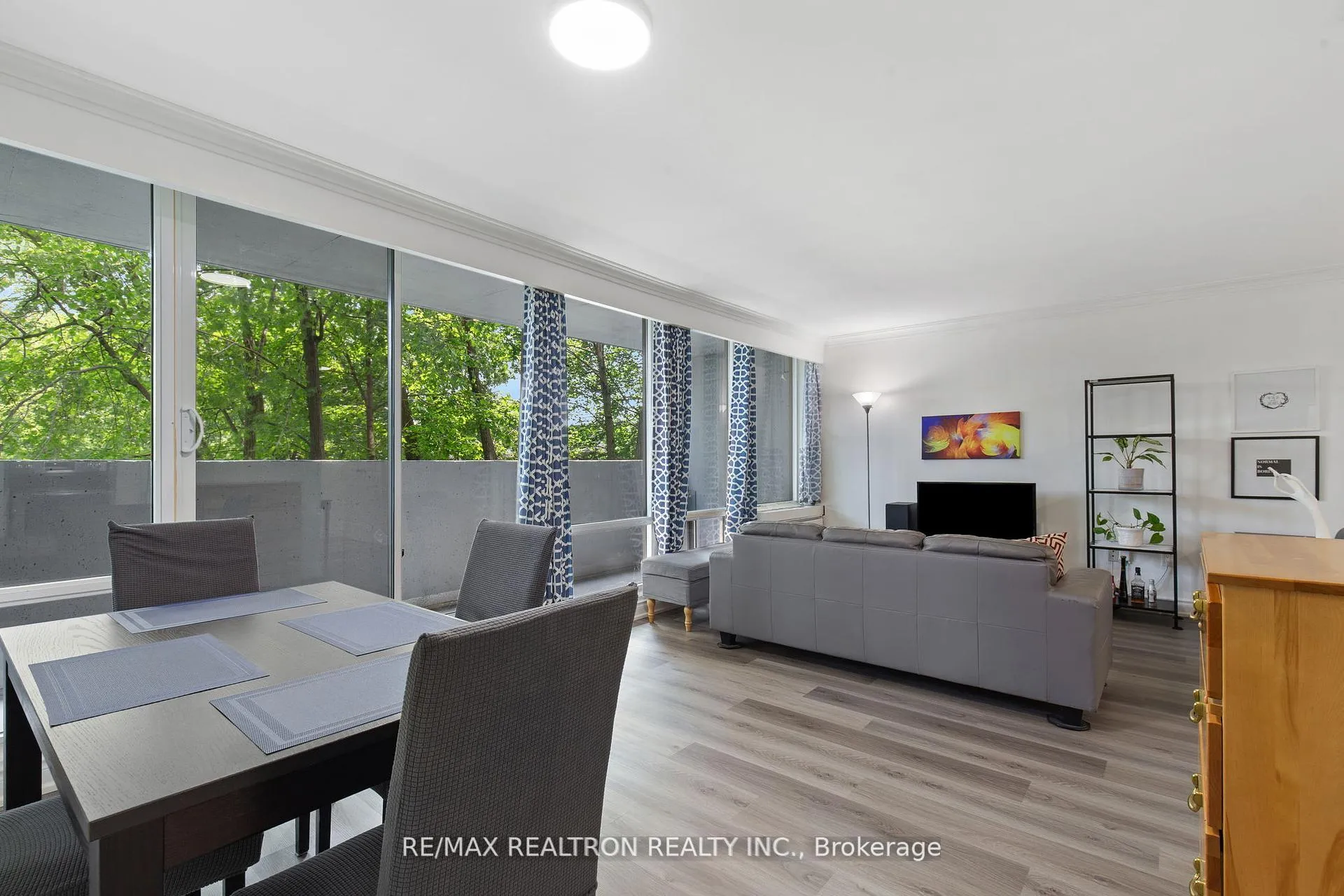 Photo 12 of Unit #205, 3555 Bathurst Street, Toronto, Bedford Park-Nortown — HOMEH