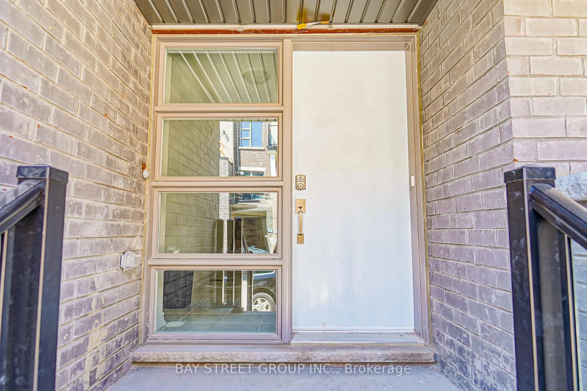 Photo 4 of 14 Gothenburg Lane, Markham, Angus Glen — HOMEH