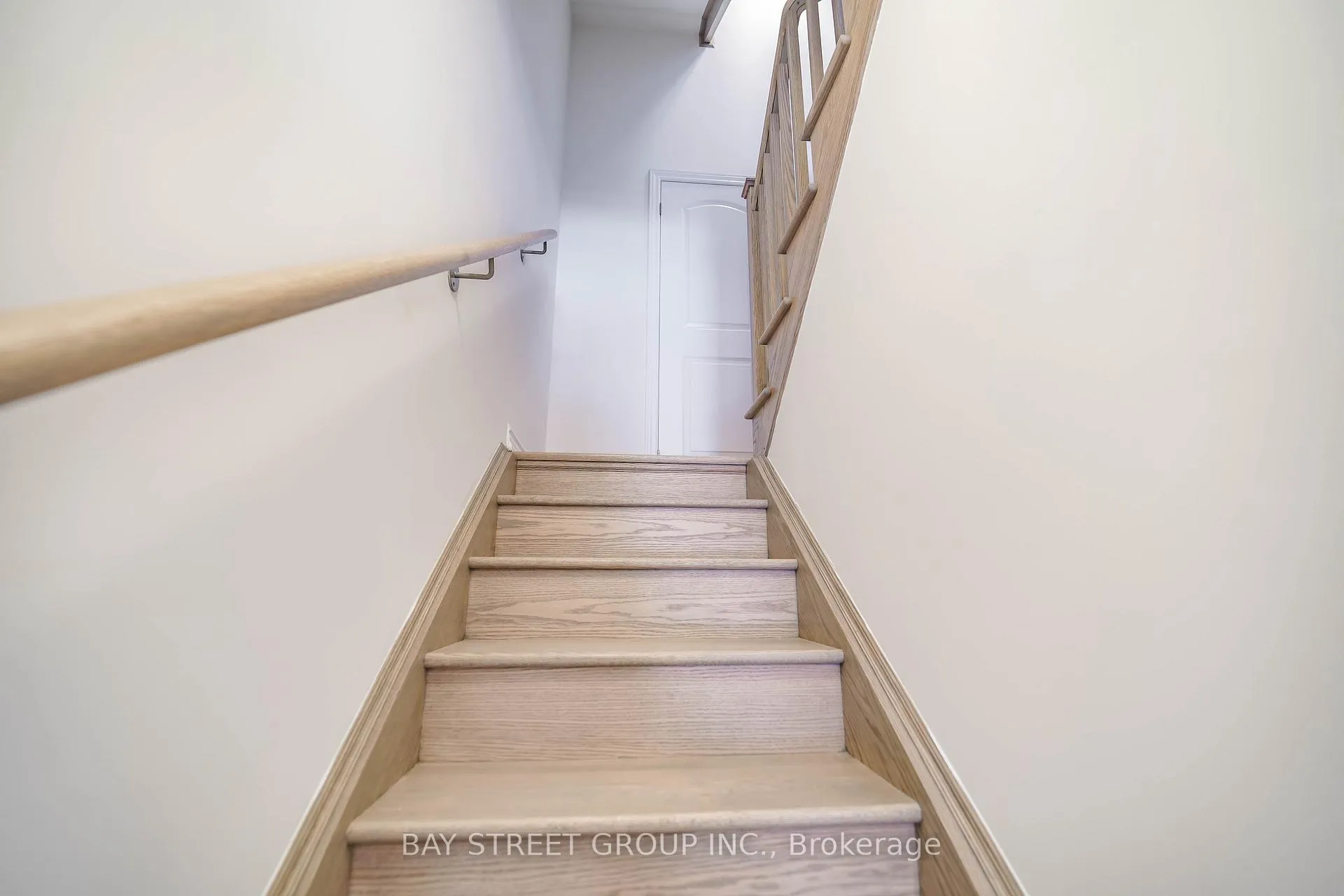 Photo 7 of 14 Gothenburg Lane, Markham, Angus Glen — HOMEH
