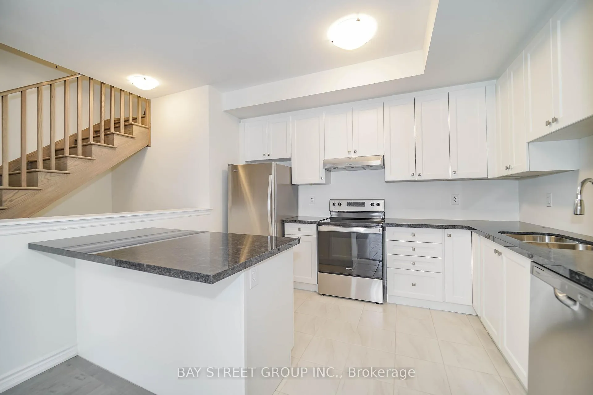 Photo 10 of 14 Gothenburg Lane, Markham, Angus Glen — HOMEH