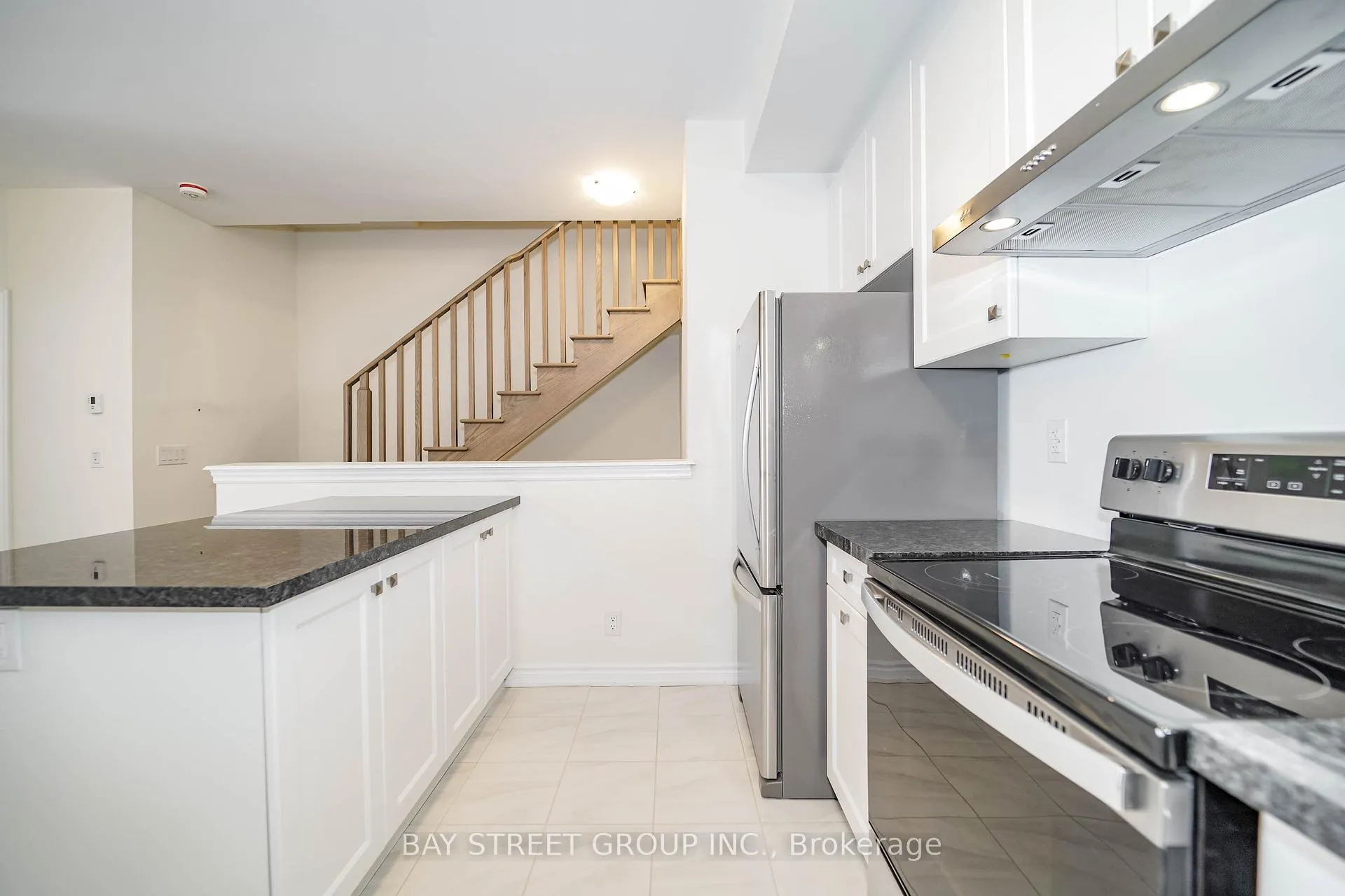 Photo 12 of 14 Gothenburg Lane, Markham, Angus Glen — HOMEH
