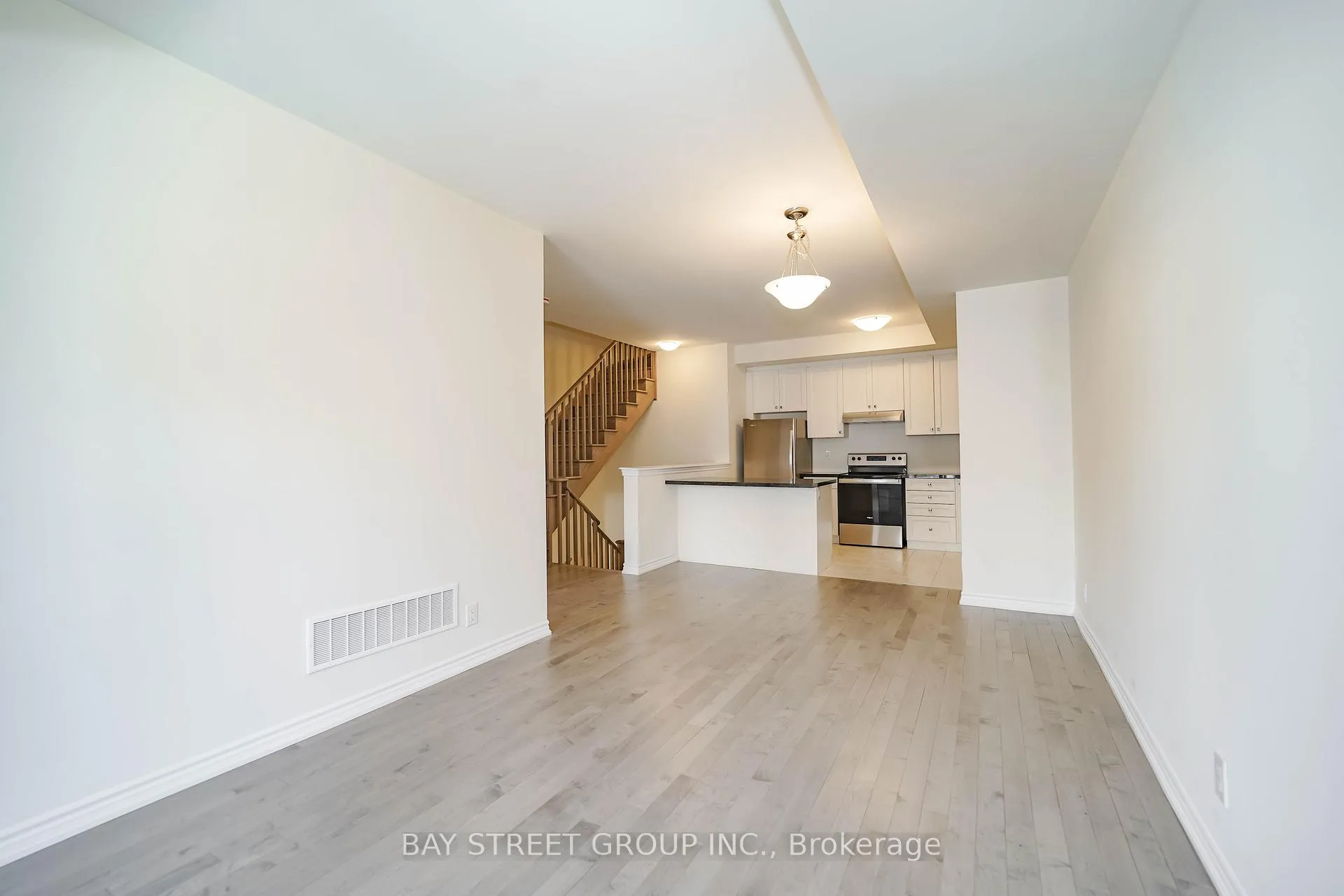 Photo 17 of 14 Gothenburg Lane, Markham, Angus Glen — HOMEH