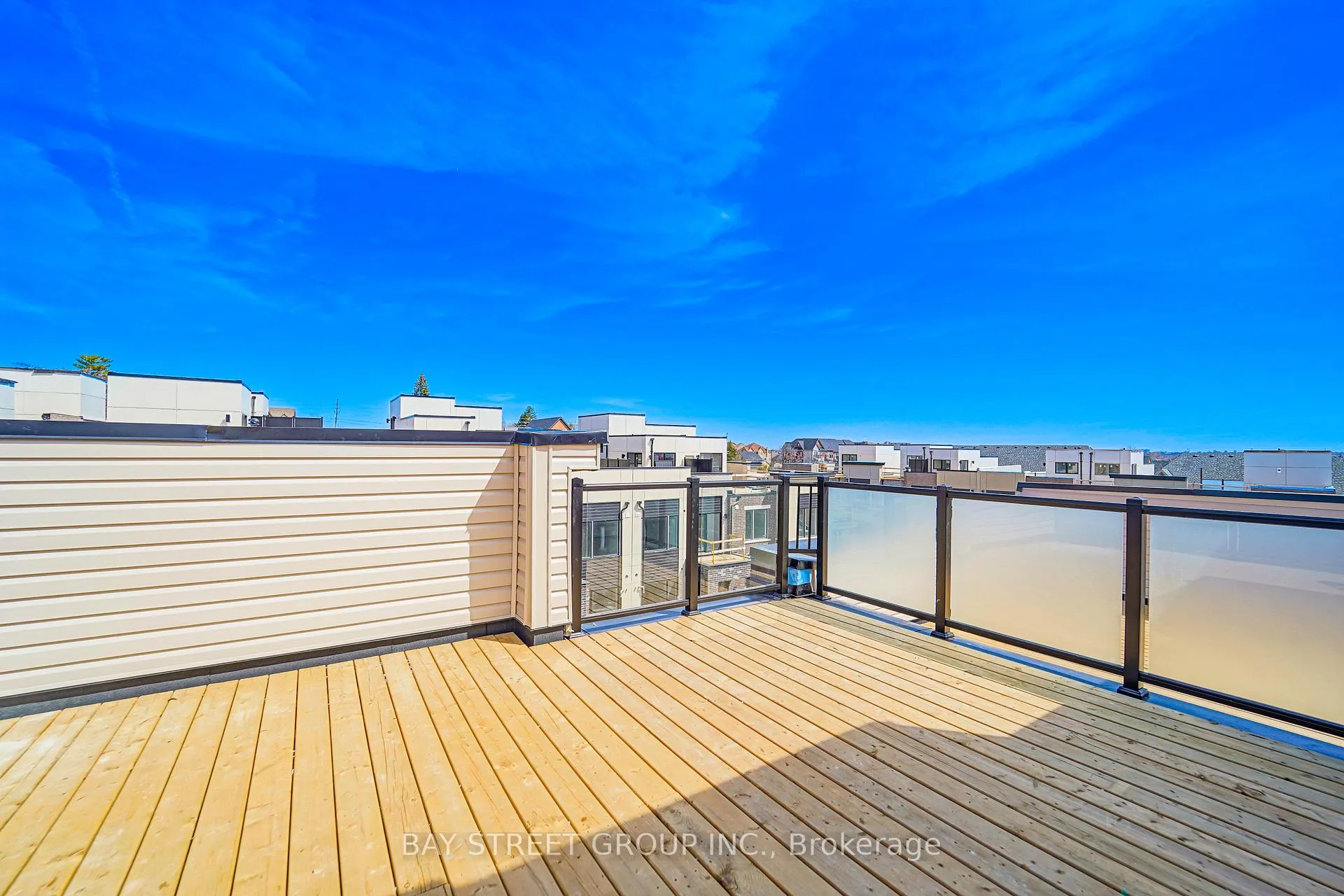 Photo 36 of 14 Gothenburg Lane, Markham, Angus Glen — HOMEH