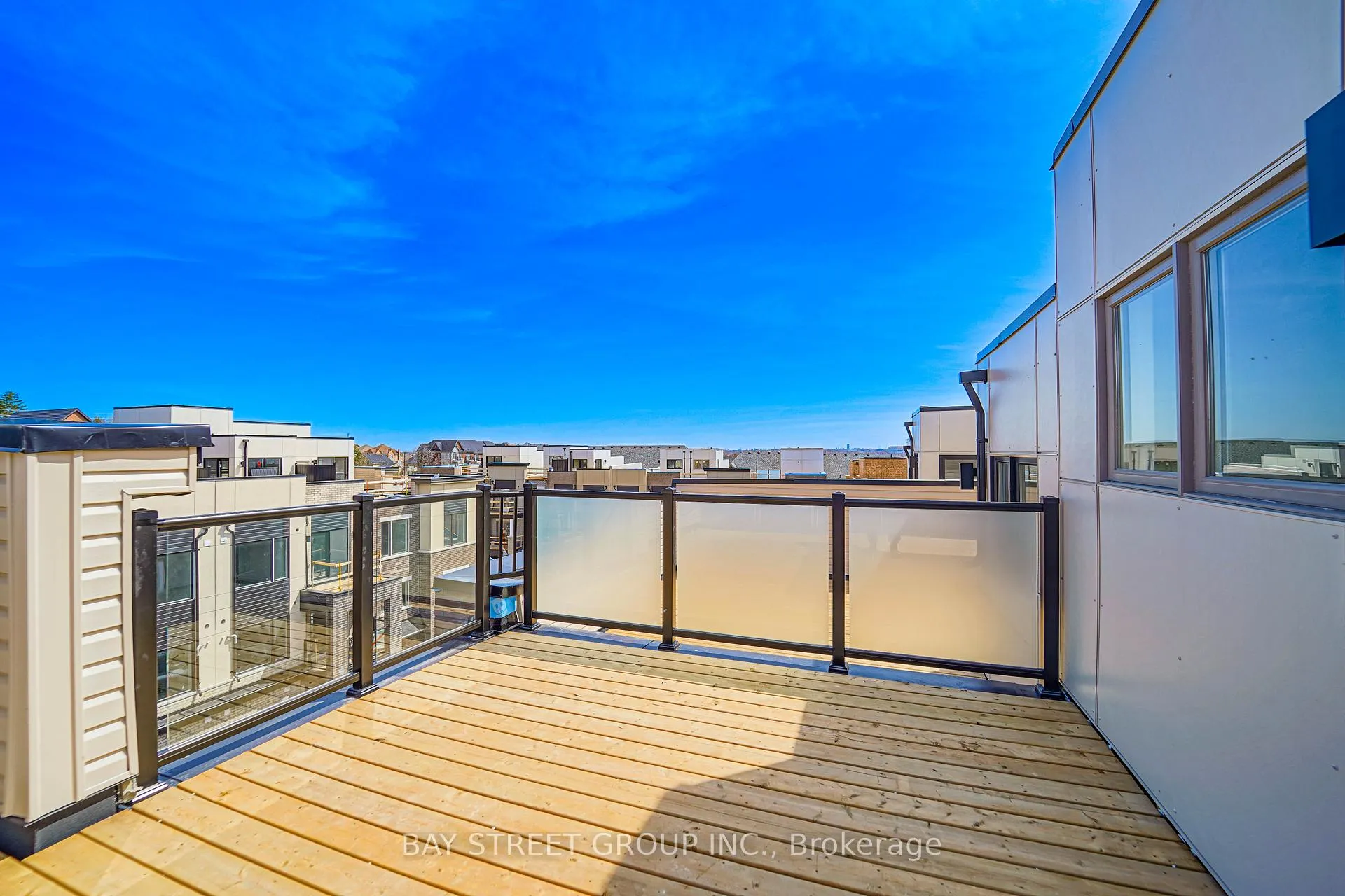Photo 37 of 14 Gothenburg Lane, Markham, Angus Glen — HOMEH