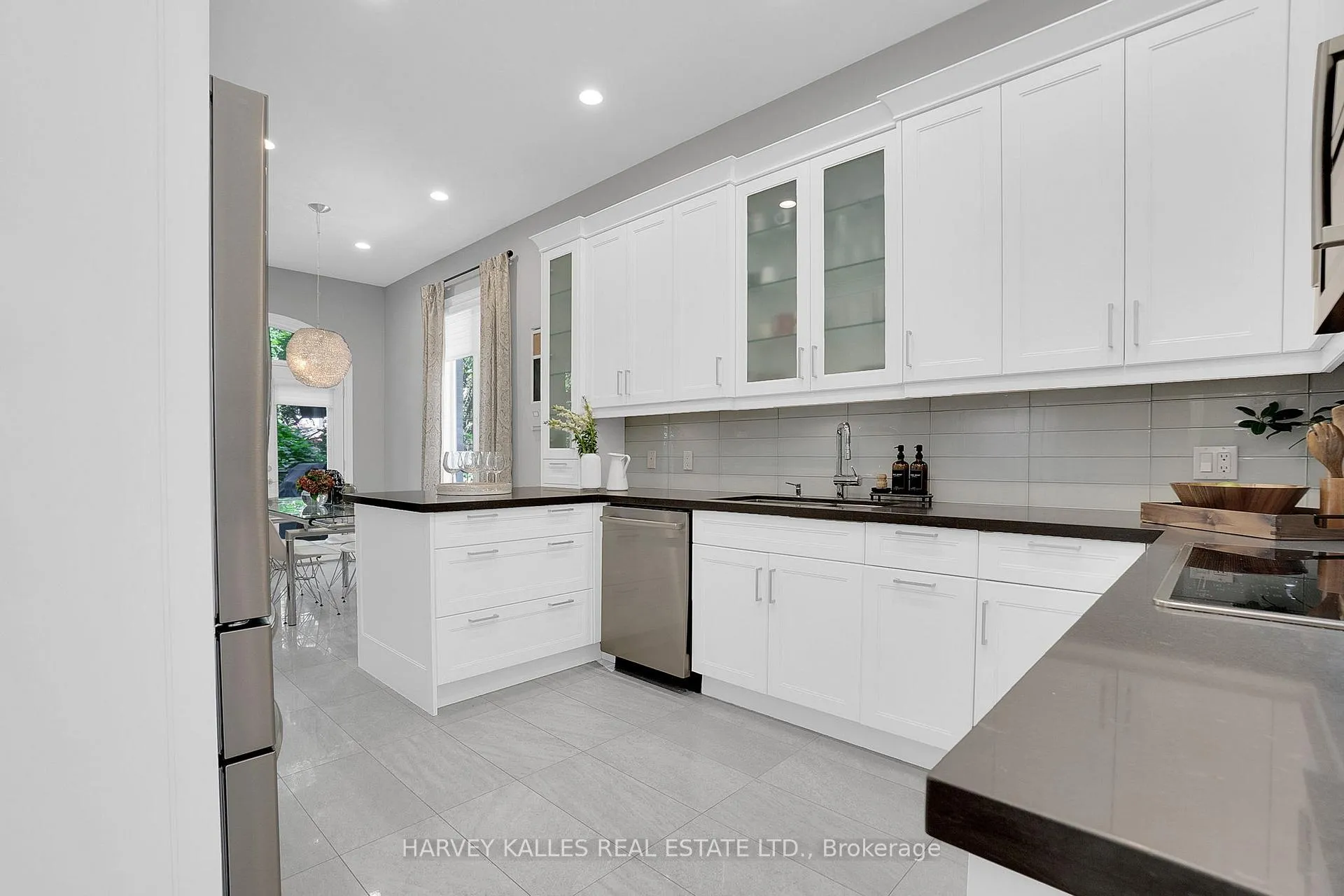 Photo 13 of 398 Bedford Park, Toronto, Bedford Park-Nortown — HOMEH