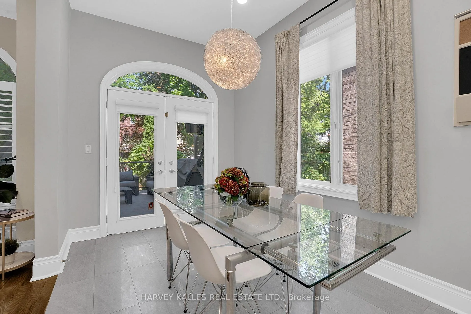 Photo 16 of 398 Bedford Park, Toronto, Bedford Park-Nortown — HOMEH