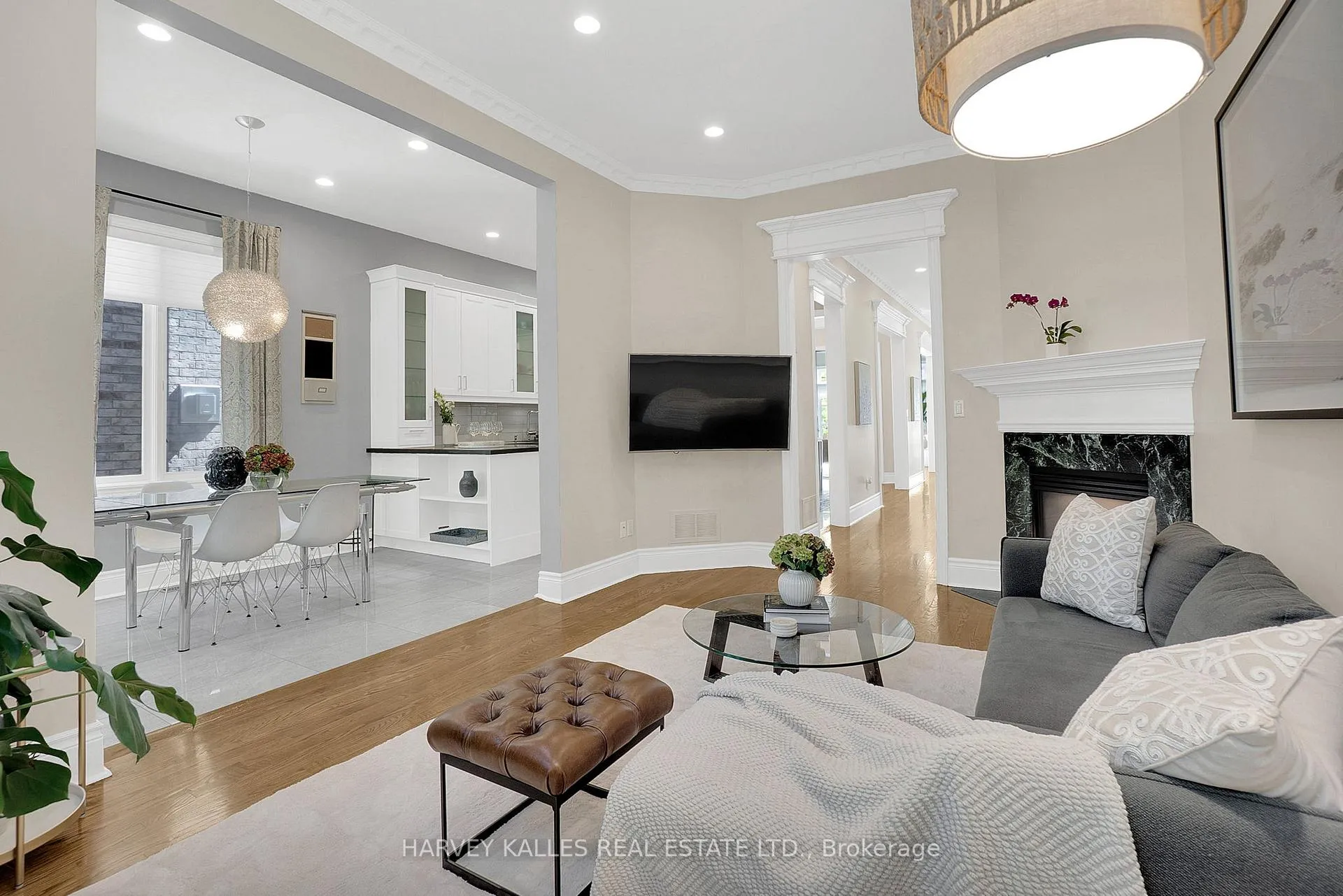 Photo 20 of 398 Bedford Park, Toronto, Bedford Park-Nortown — HOMEH
