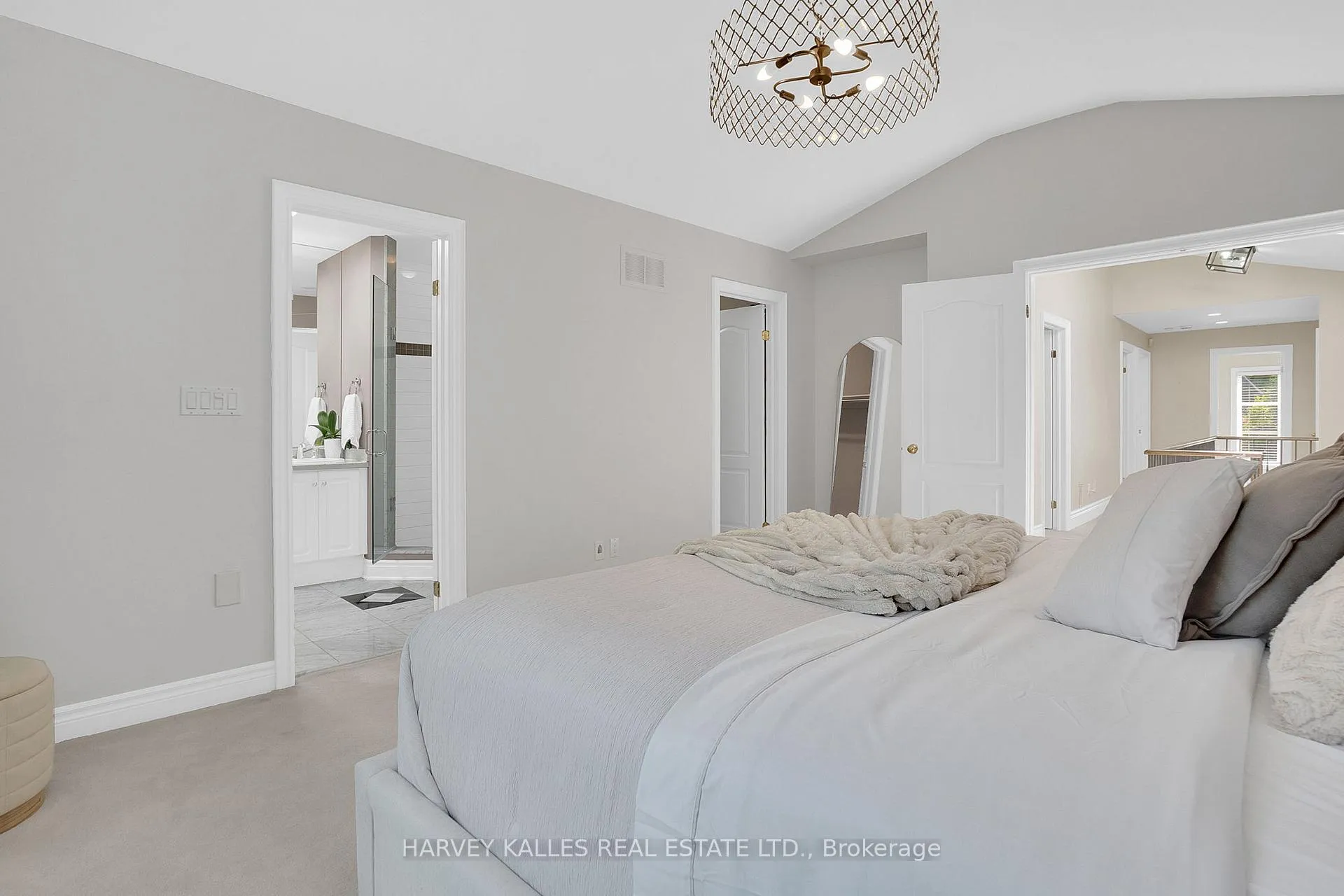 Photo 25 of 398 Bedford Park, Toronto, Bedford Park-Nortown — HOMEH