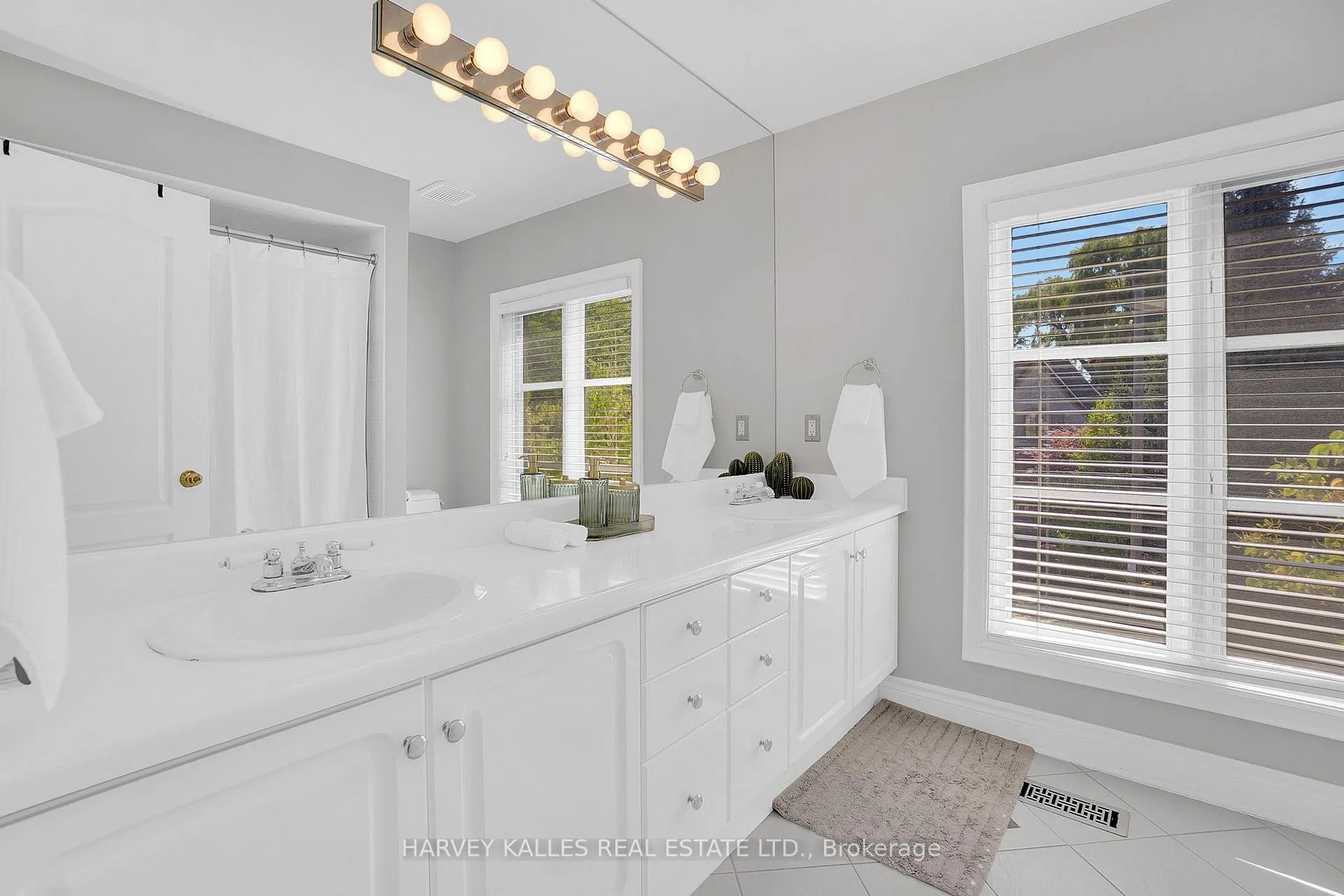 Photo 31 of 398 Bedford Park, Toronto, Bedford Park-Nortown — HOMEH