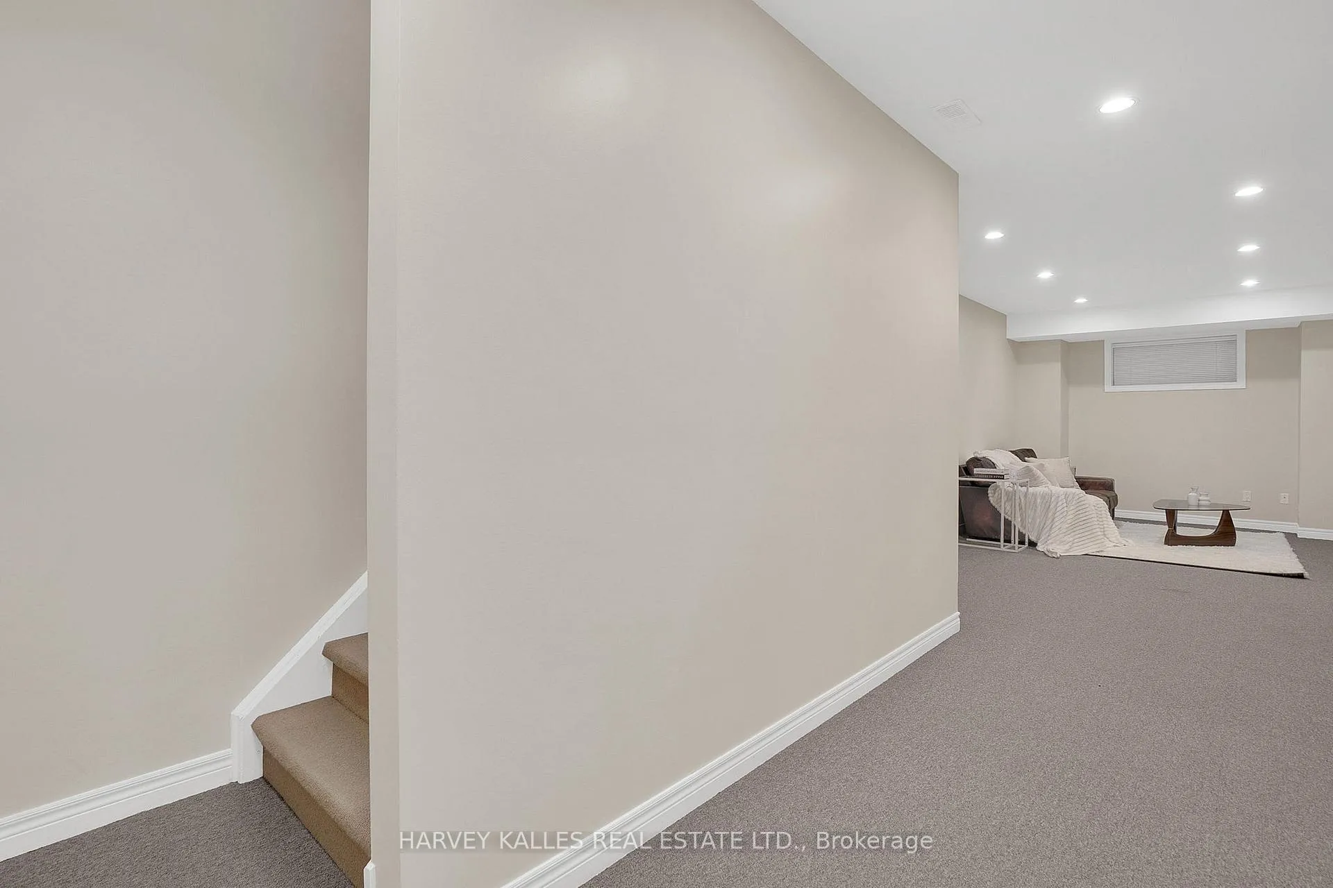Photo 38 of 398 Bedford Park, Toronto, Bedford Park-Nortown — HOMEH