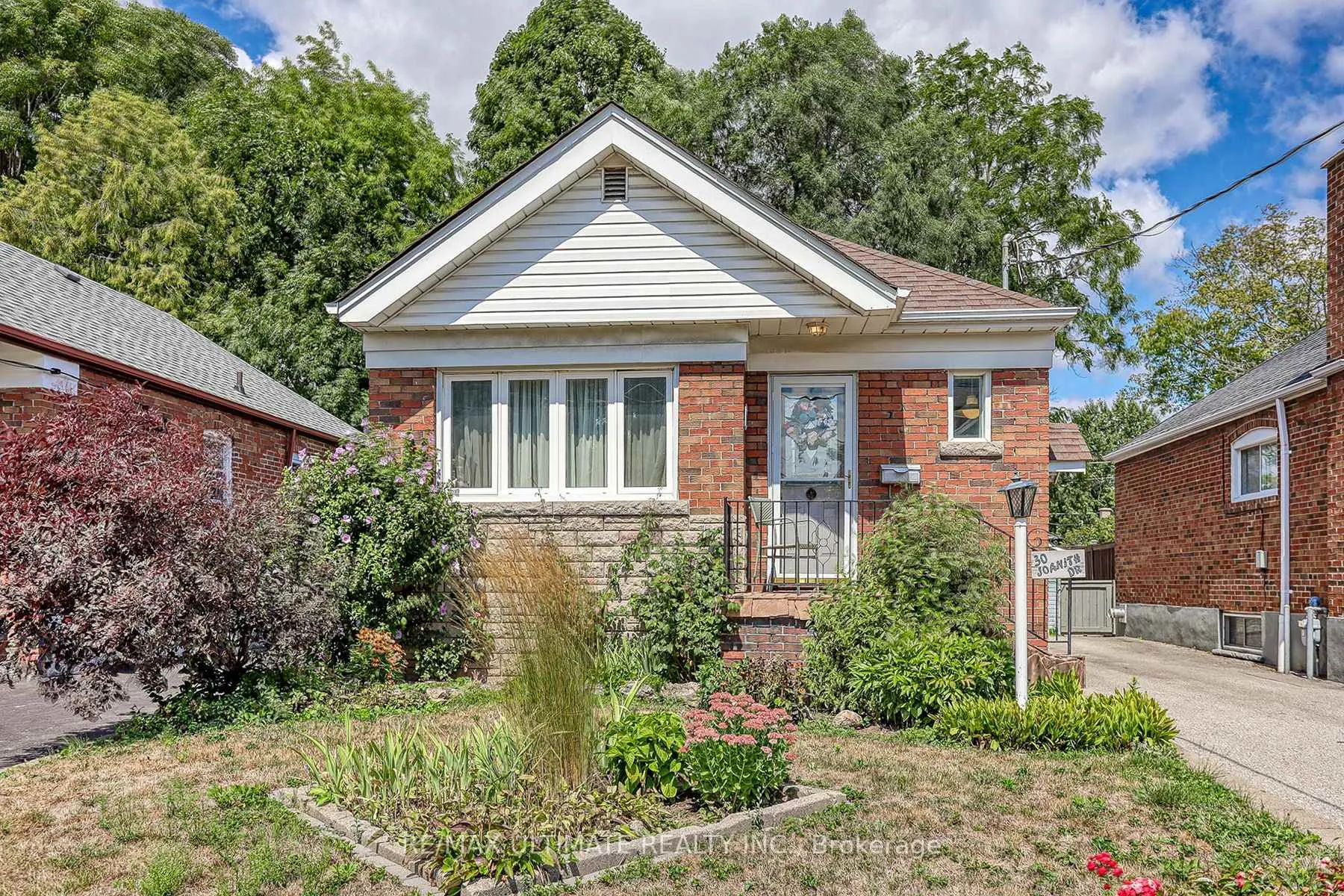 Photo 3 of 30 joanith Drive, Toronto, O'Connor-Parkview — HOMEH