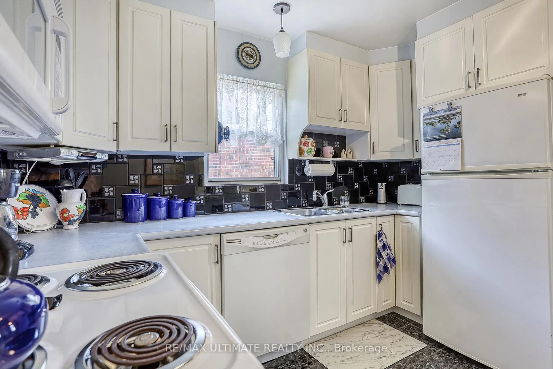 Photo 11 of 30 joanith Drive, Toronto, O'Connor-Parkview — HOMEH