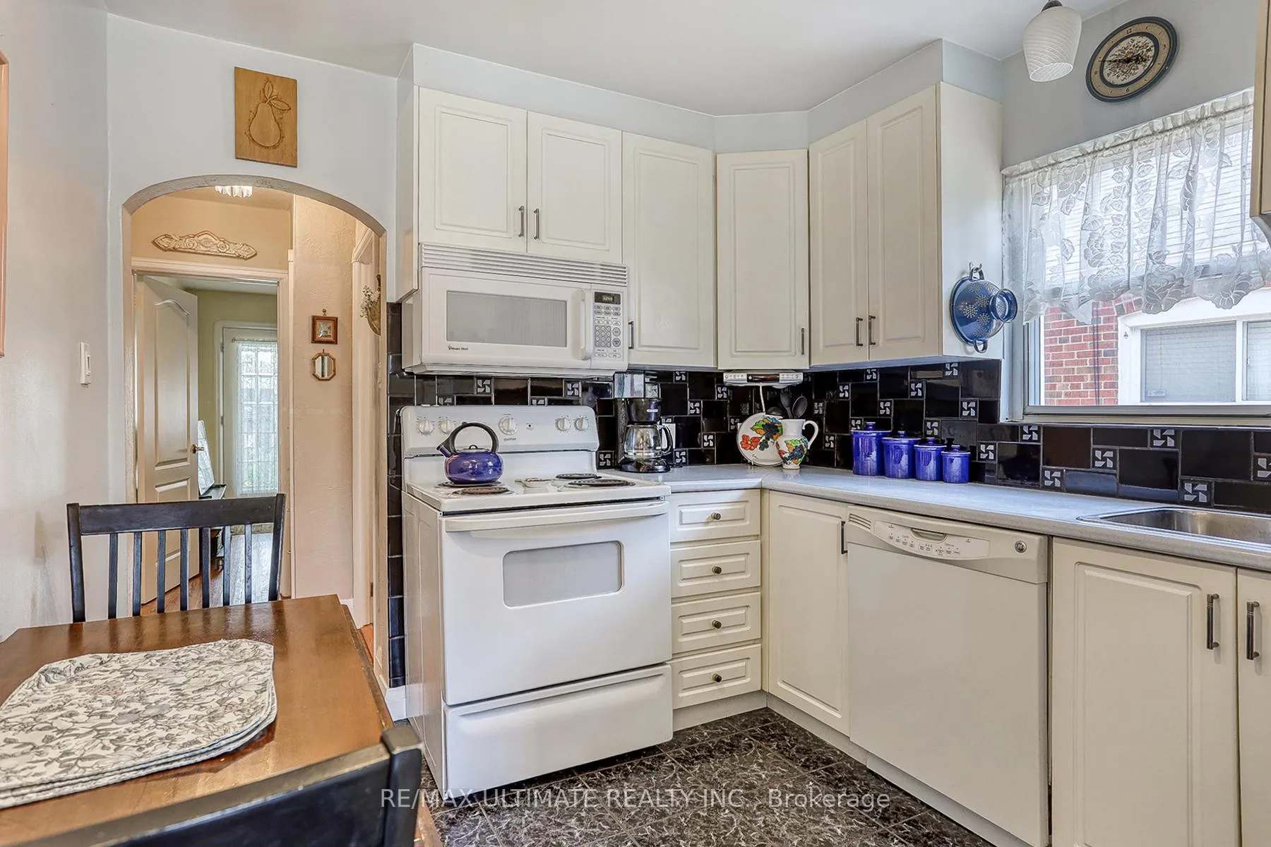 Photo 12 of 30 joanith Drive, Toronto, O'Connor-Parkview — HOMEH