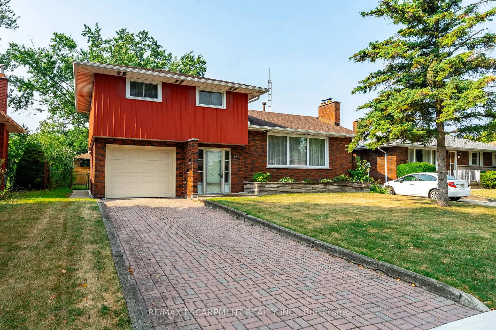 Photo 1 of 171 Bendamere Avenue, Hamilton, Buchanan — HOMEH