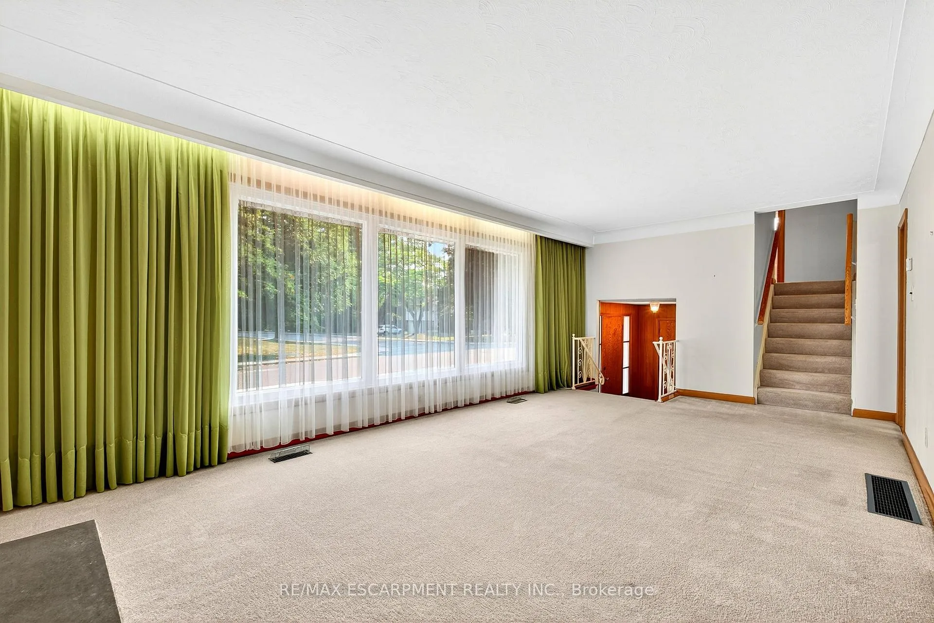 Photo 8 of 171 Bendamere Avenue, Hamilton, Buchanan — HOMEH